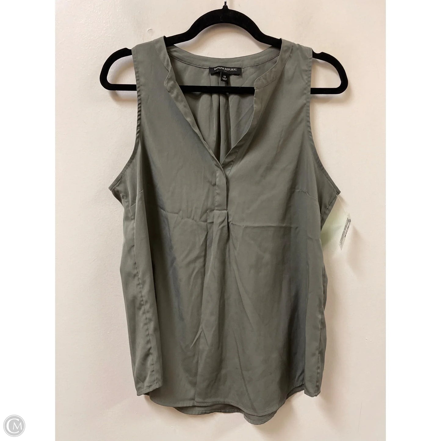 Top Sleeveless By Banana Republic In Green, Size: M