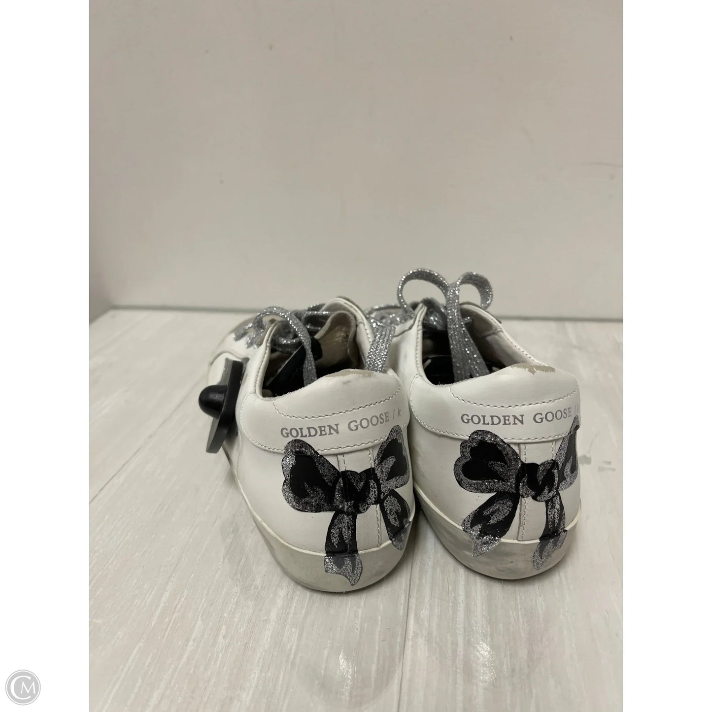 Shoes Luxury Designer By Golden Goose In White, Size: 6.5