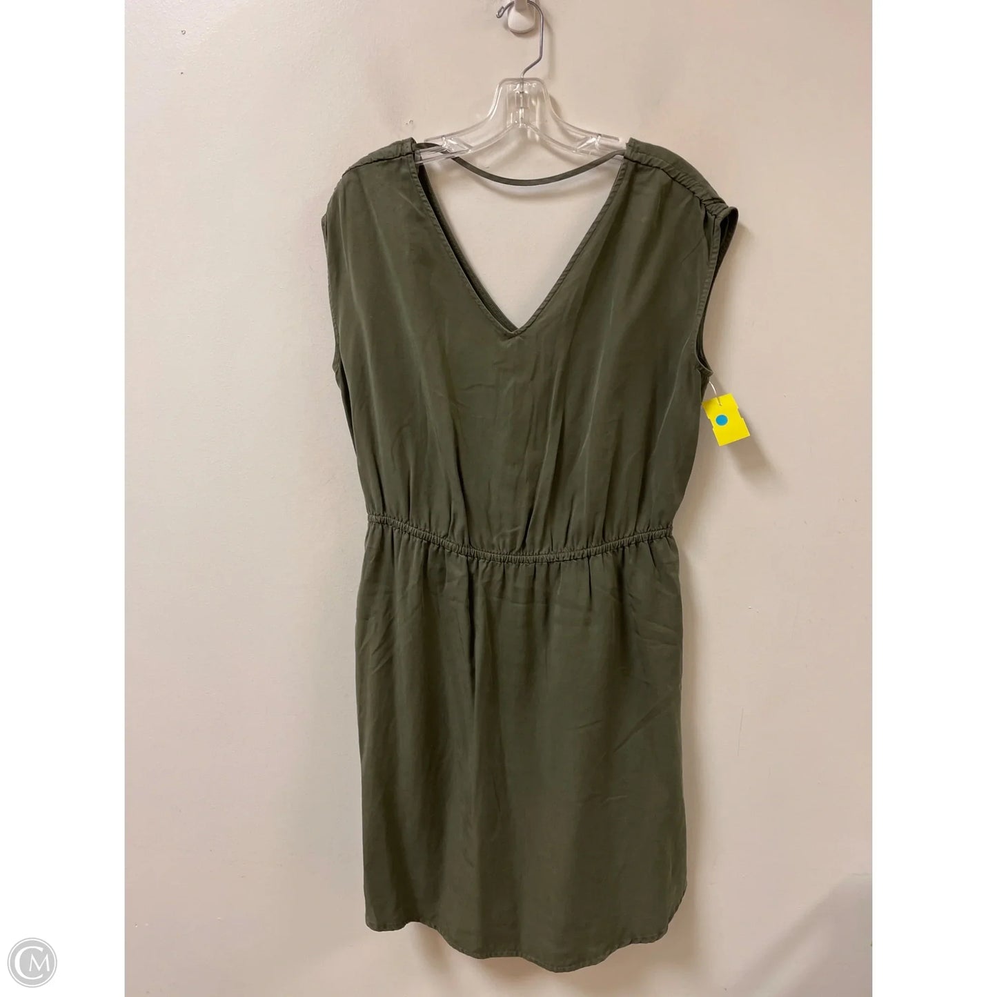 Dress Casual Short By Universal Thread In Green, Size: M