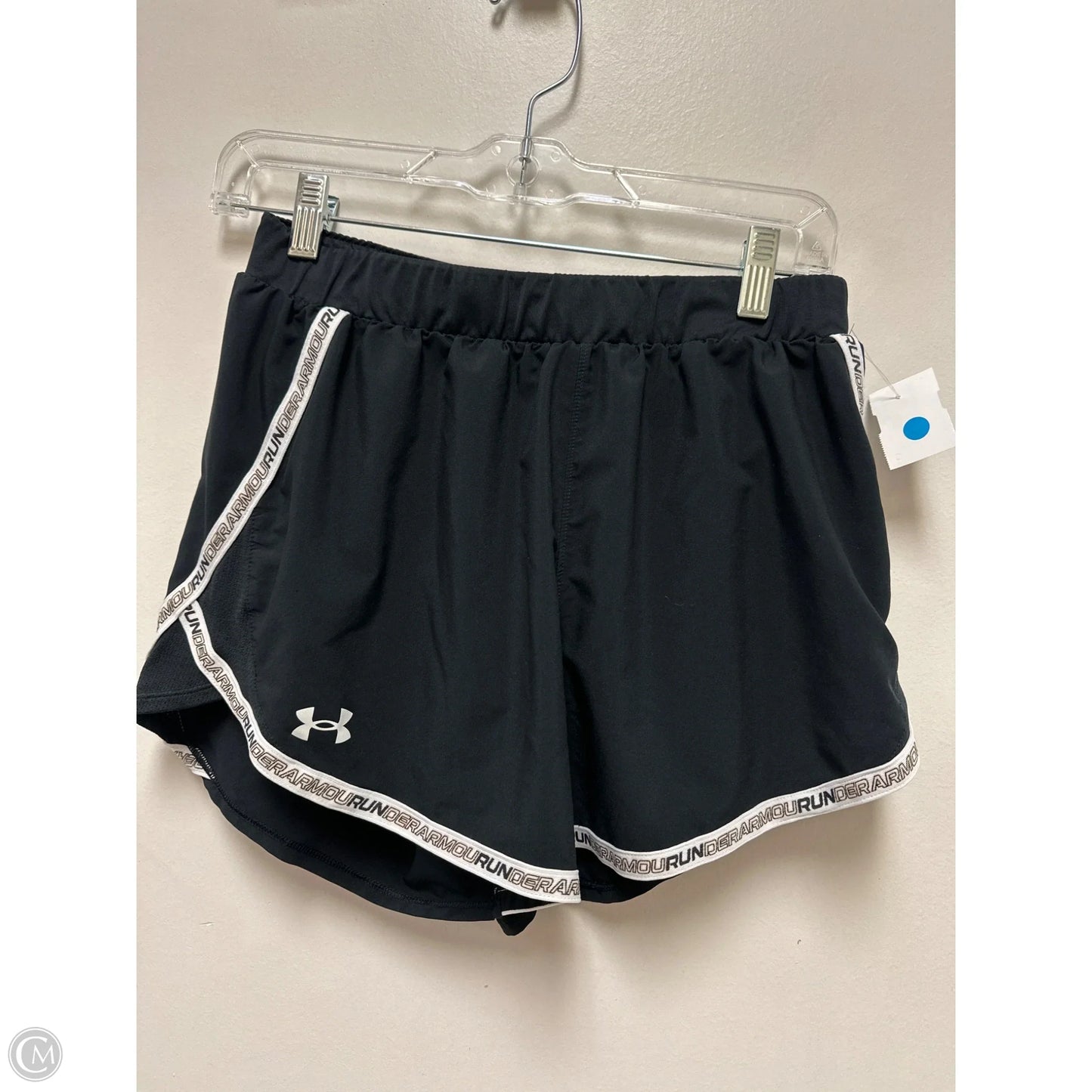 Athletic Top Short Sleeve By Under Armour In Black, Size: M