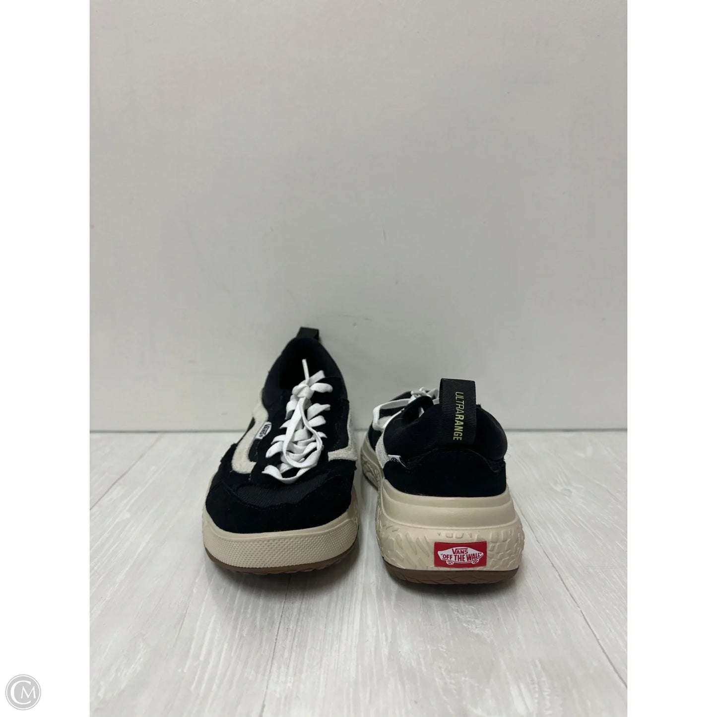 Shoes Sneakers By Vans In Black, Size: 10.5