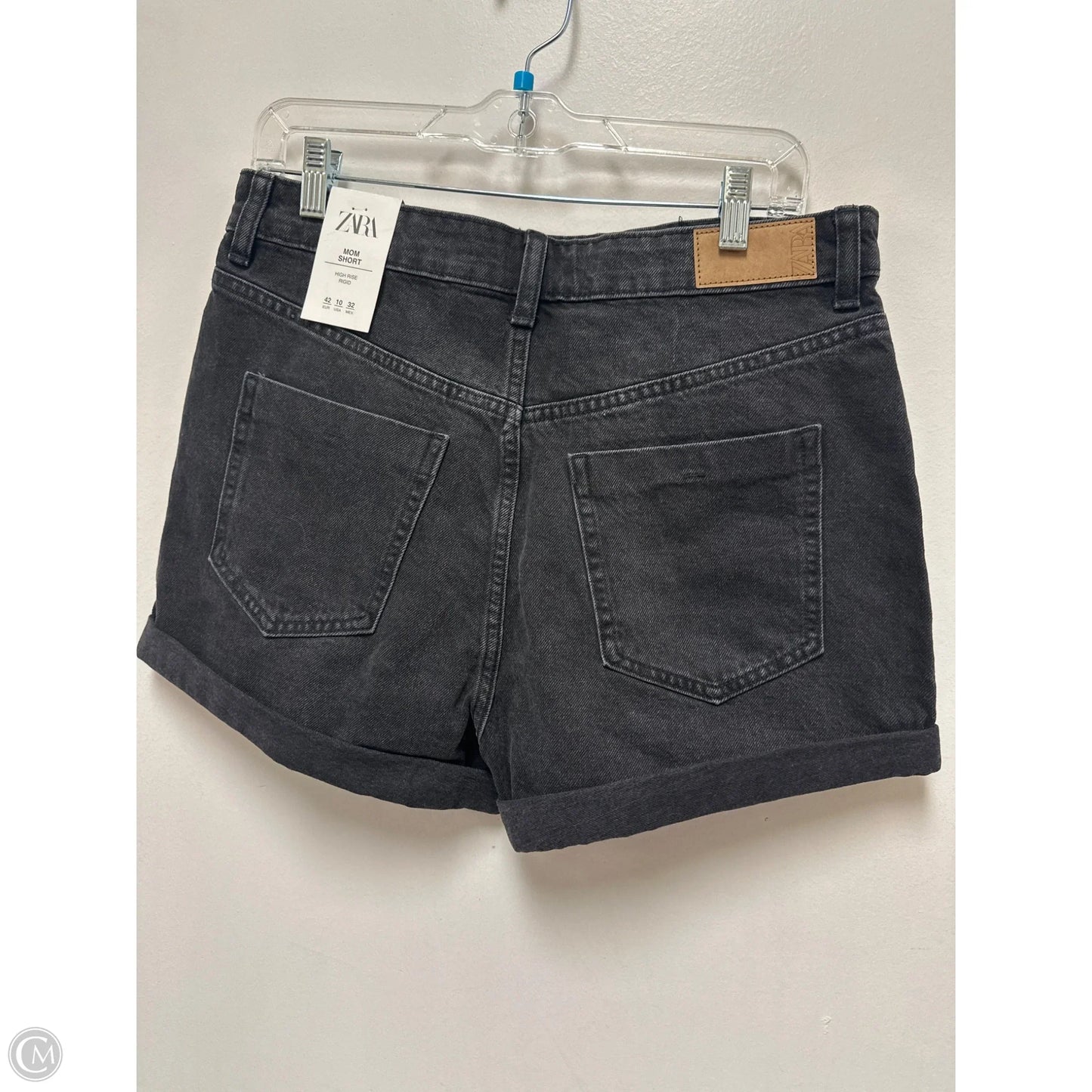 Shorts By Zara In Black, Size: 10