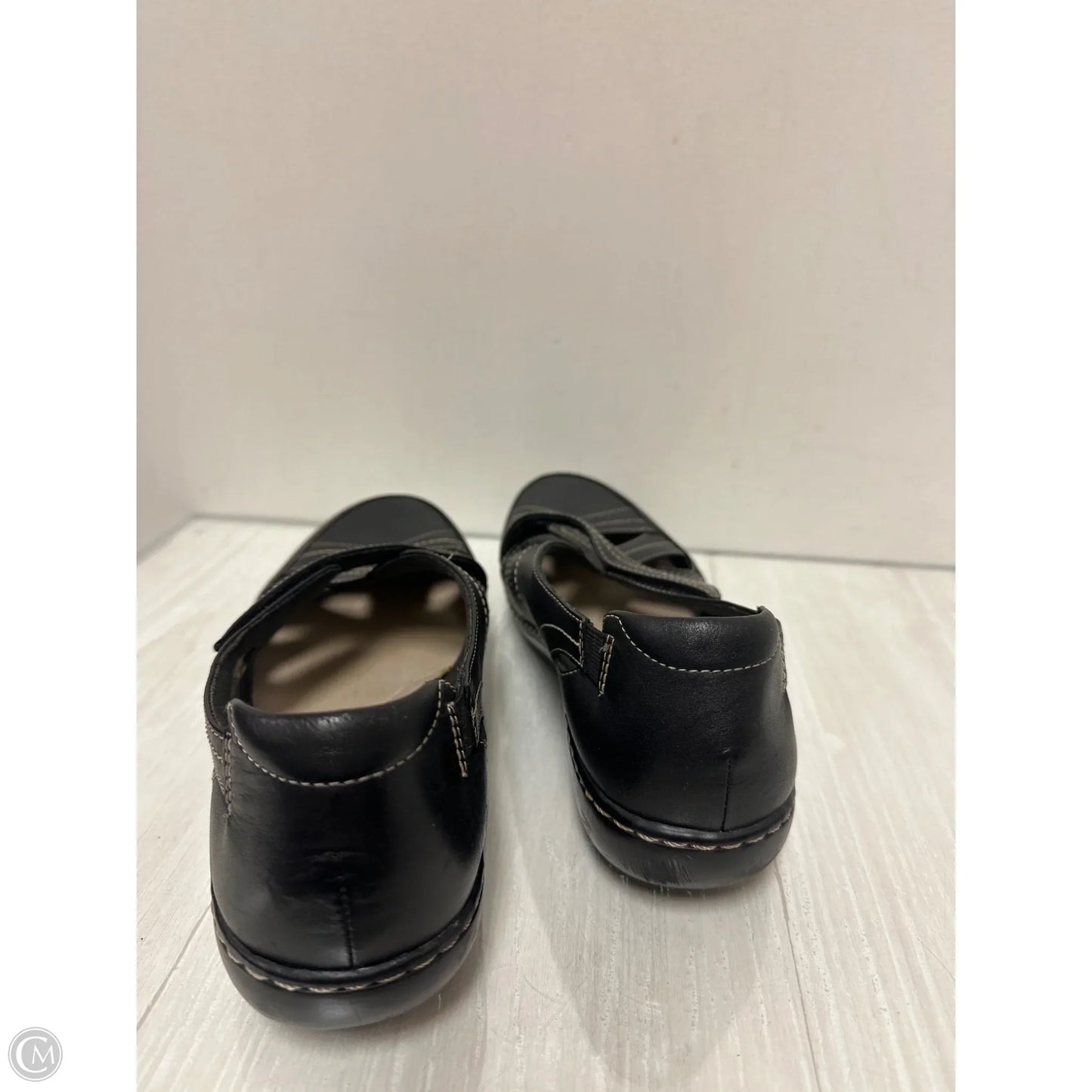 Shoes Flats By Clarks In Black, Size: 10