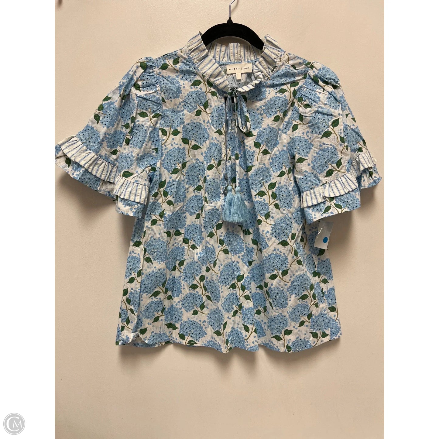 Top Short Sleeve By Entro In Blue & Cream, Size: S