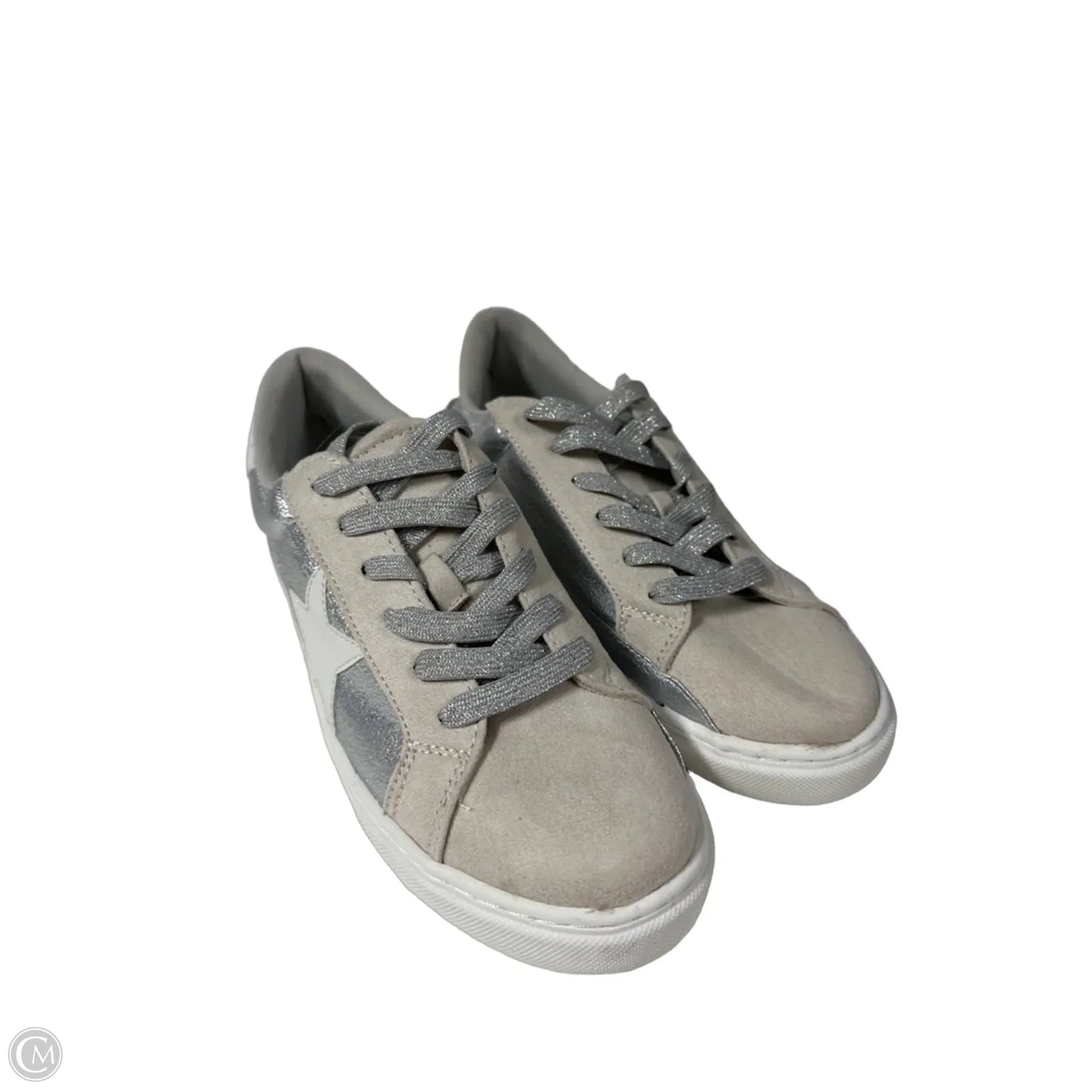 Shoes Sneakers By Clothes Mentor In Beige, Size: 9