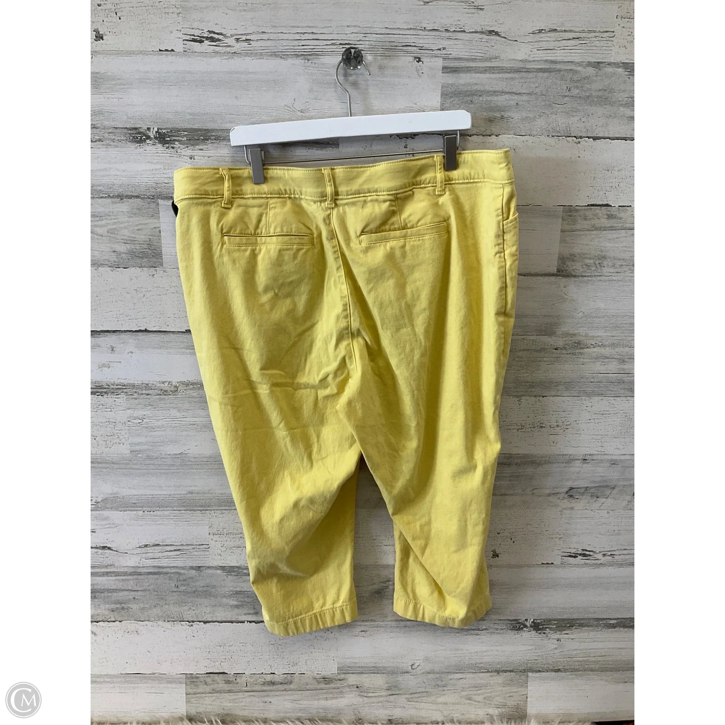 Capris By St Johns Bay In Yellow, Size: 18
