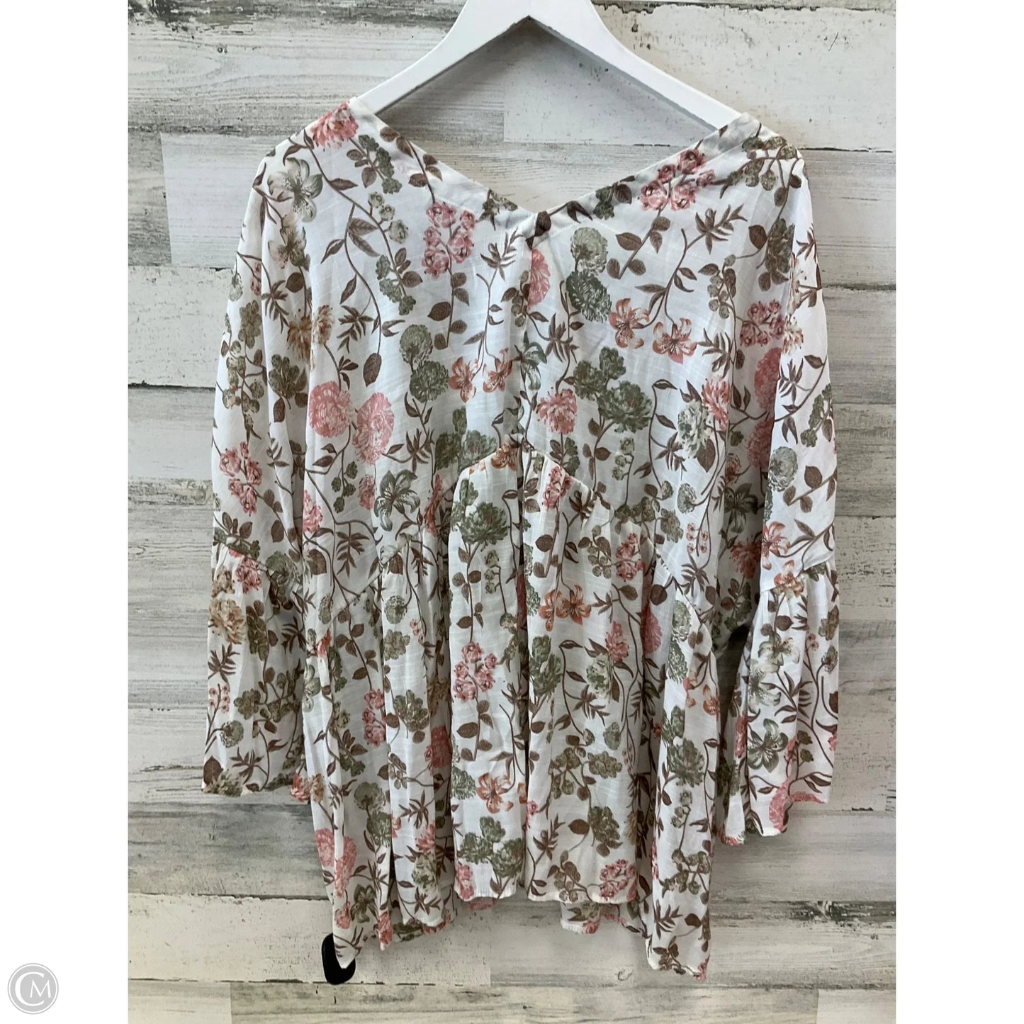 Top Short Sleeve By Cato In Cream, Size: 3x