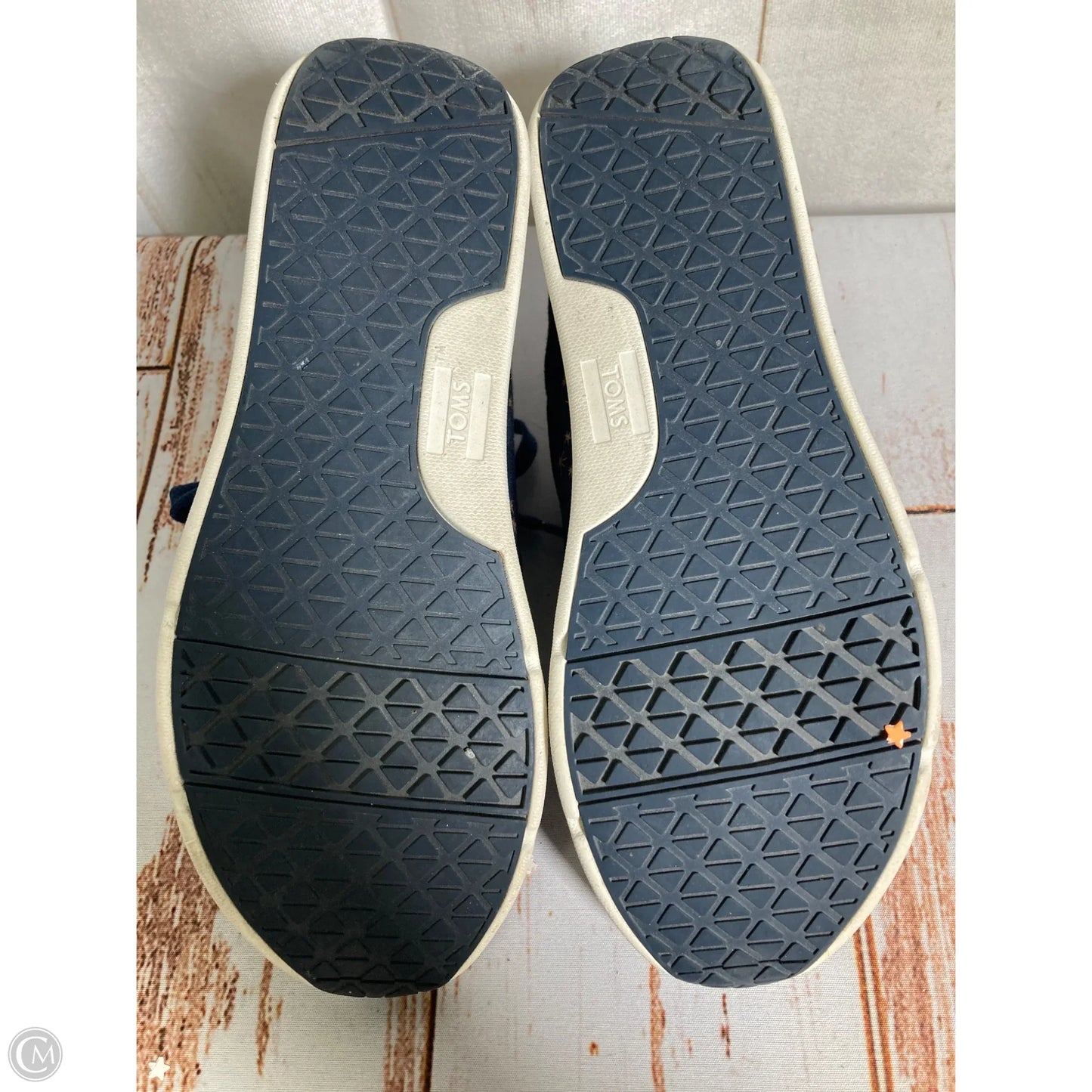 Shoes Sneakers By Toms In Navy, Size: 6