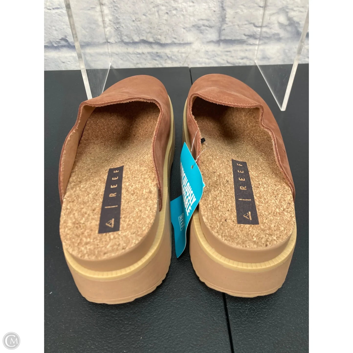 Shoes Flats By Reef In Animal Print, Size: 7