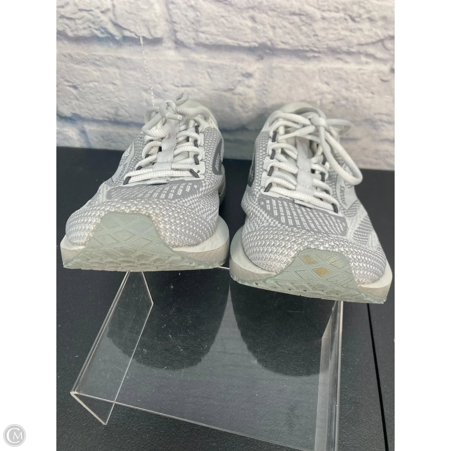 Shoes Athletic By Brooks In Grey, Size: 10