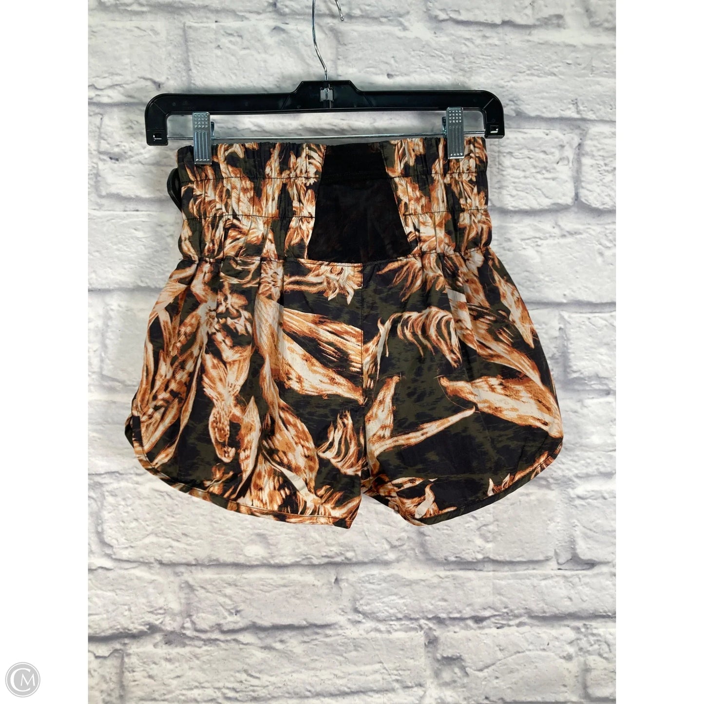 Athletic Shorts By Free People In Gold, Size: Xs
