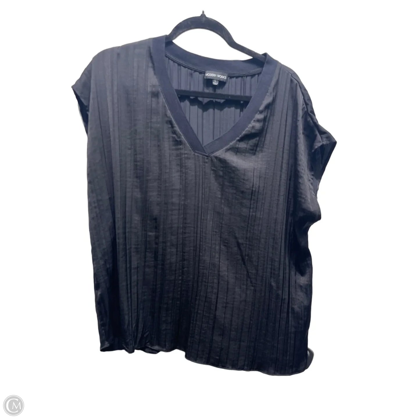Top Short Sleeve By Modern Works In Black, Size: L