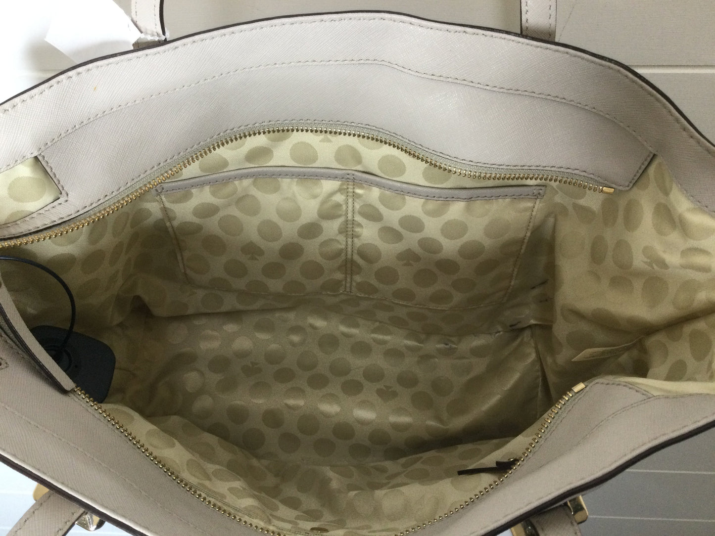 Handbag By Kate Spade Size: Large