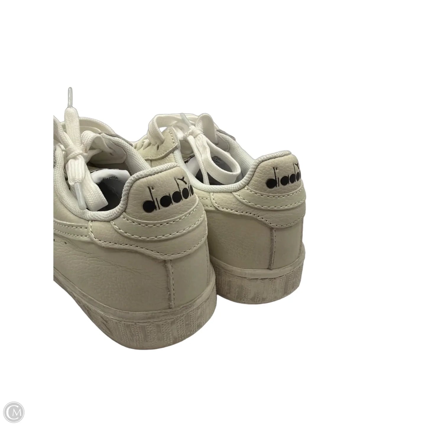 Shoes Sneakers By Clothes Mentor In Cream, Size: 7
