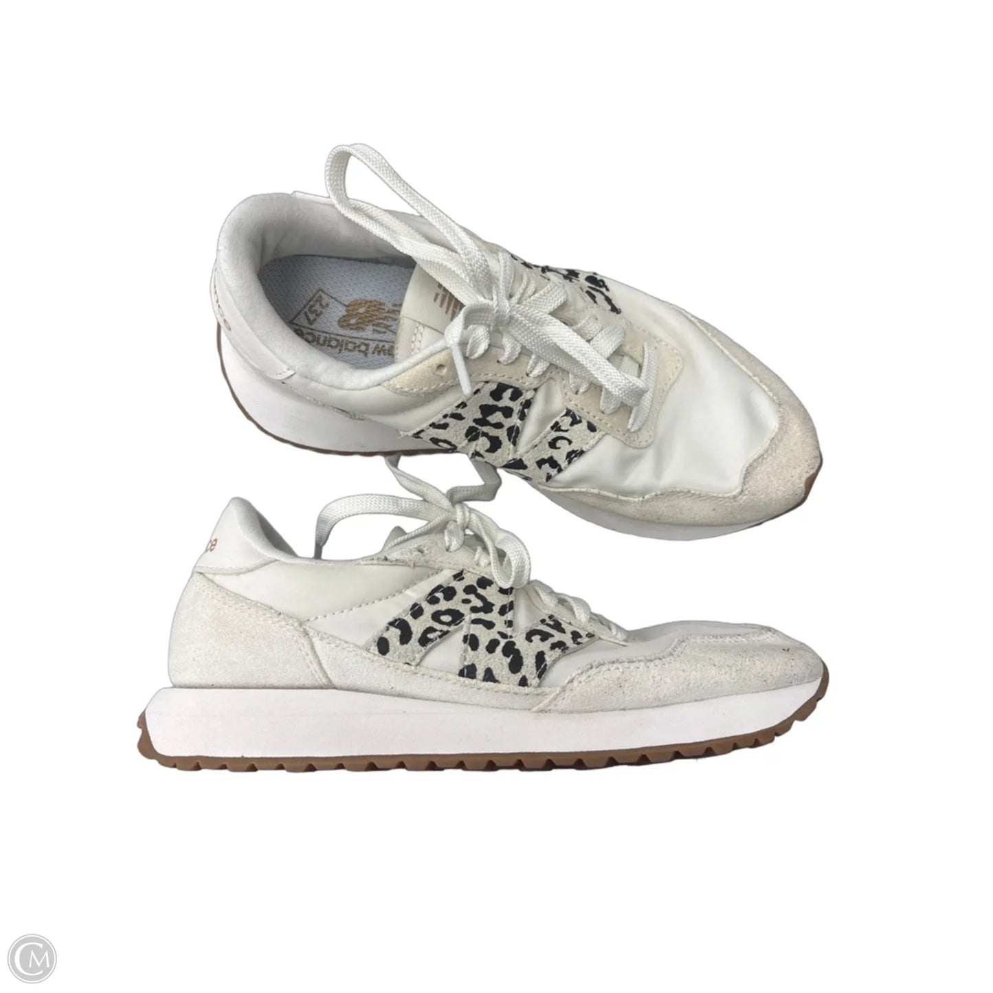Shoes Sneakers By New Balance In Tan, Size: 8
