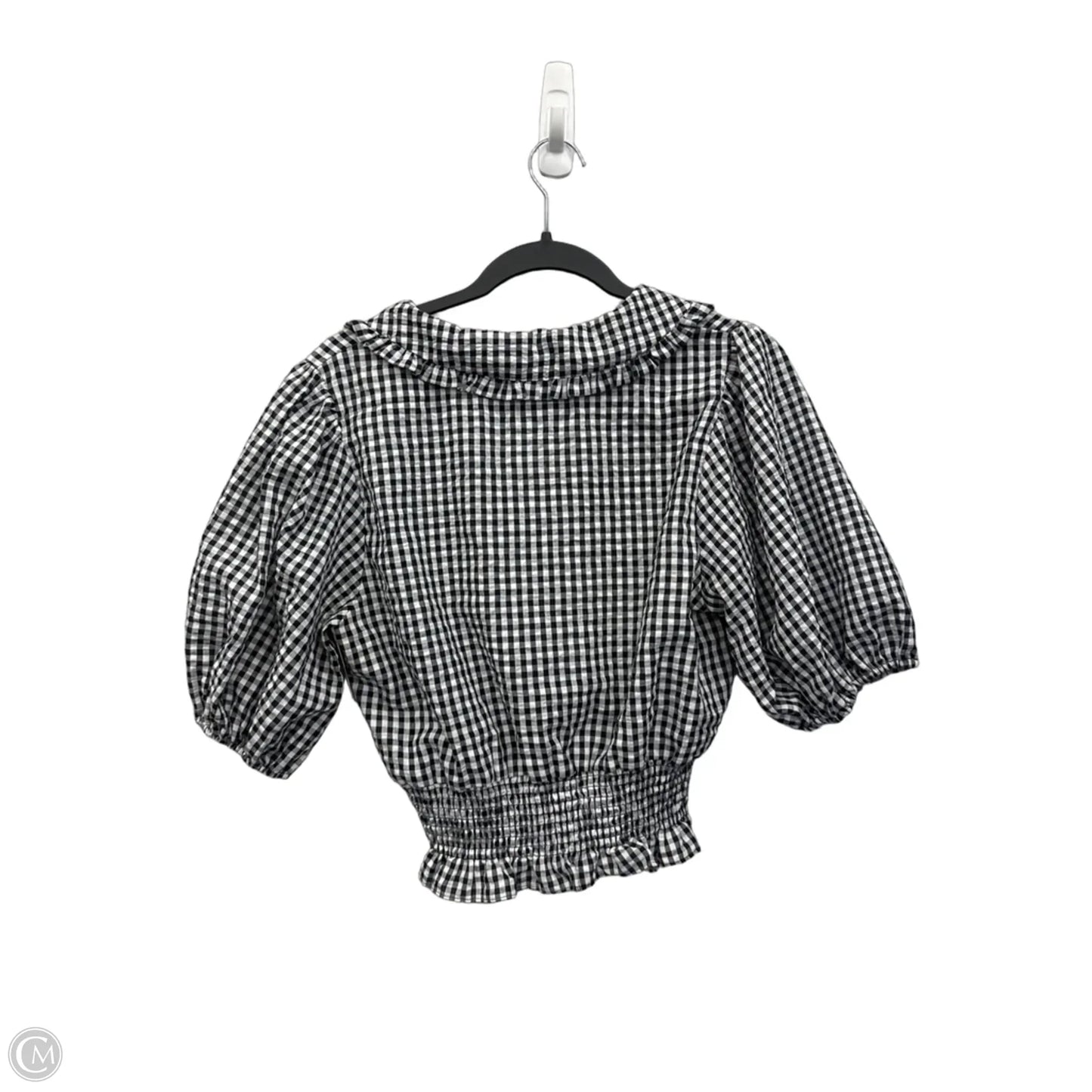 Top Short Sleeve By Clothes Mentor In Checkered Pattern, Size: M