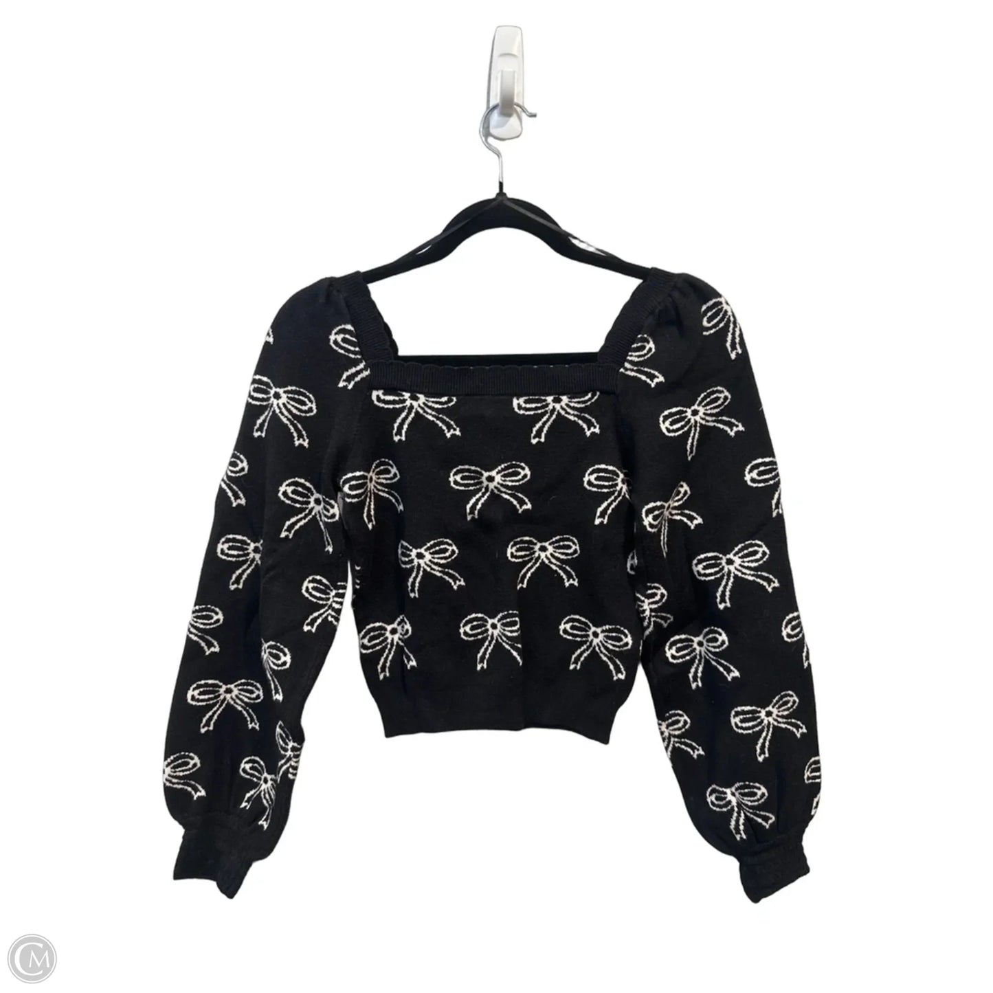 Sweater By Clothes Mentor In Black & White, Size: Xs
