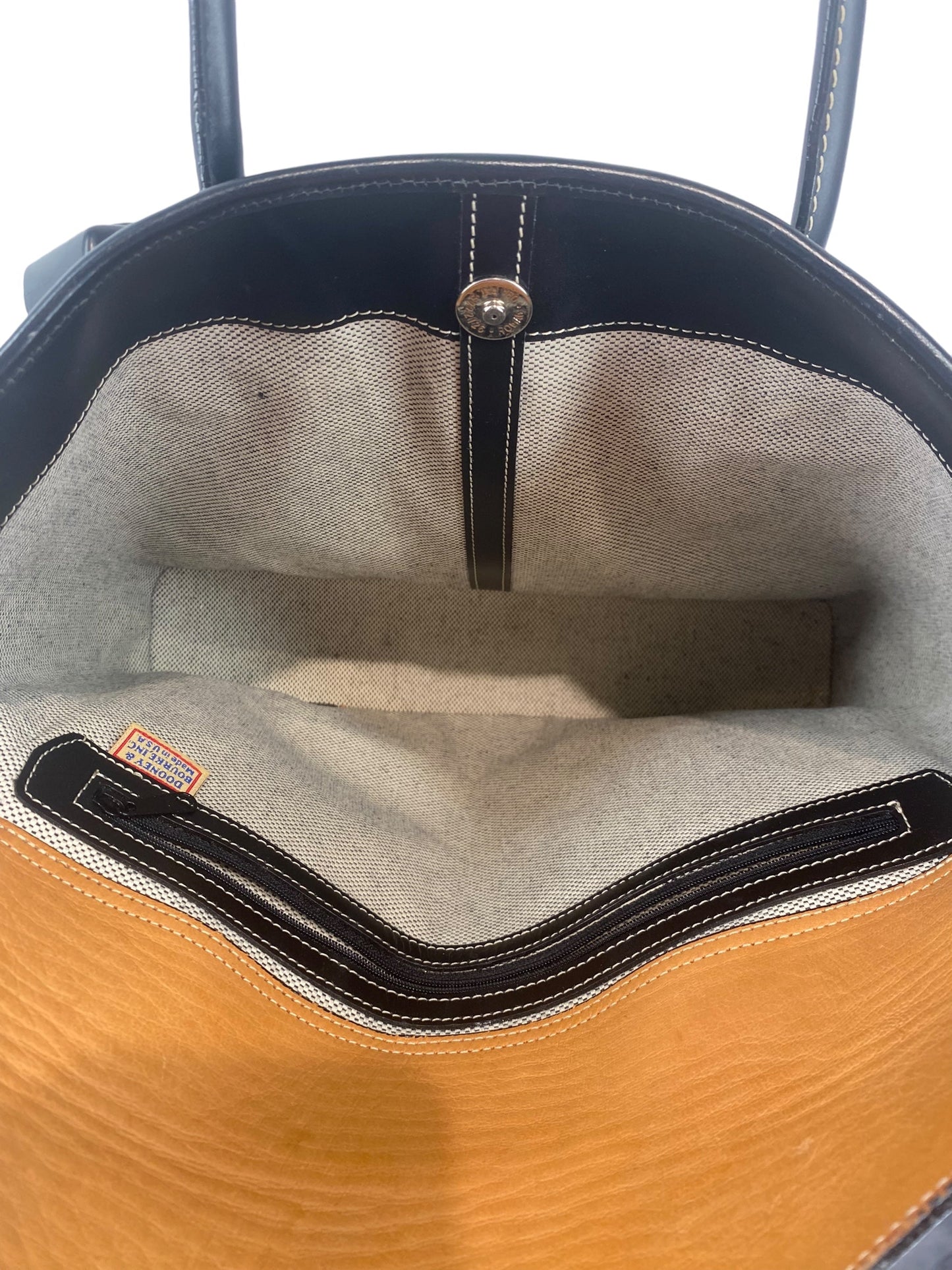 Handbag Designer Dooney And Bourke, Size Medium