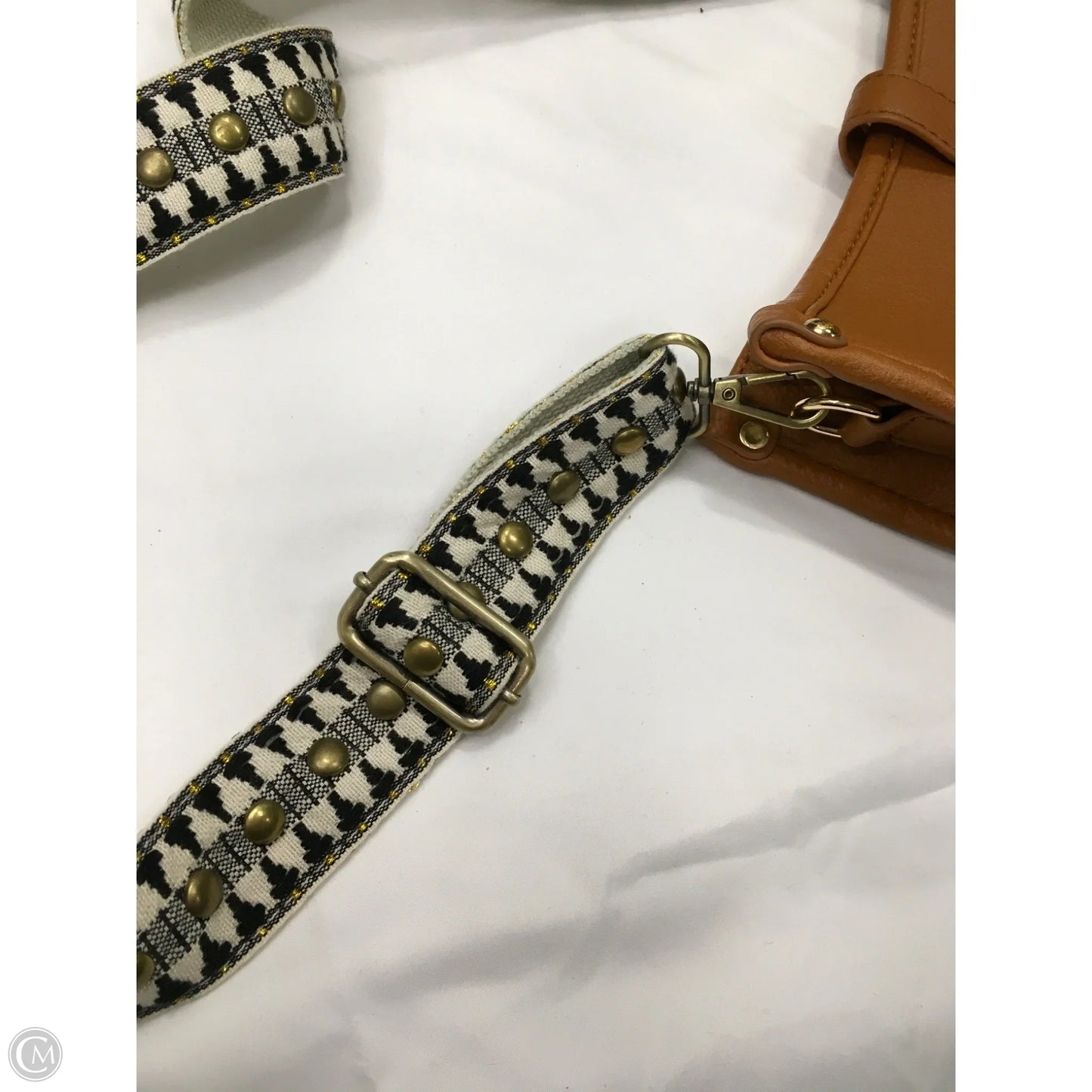 Crossbody By Clothes Mentor, Size: Large