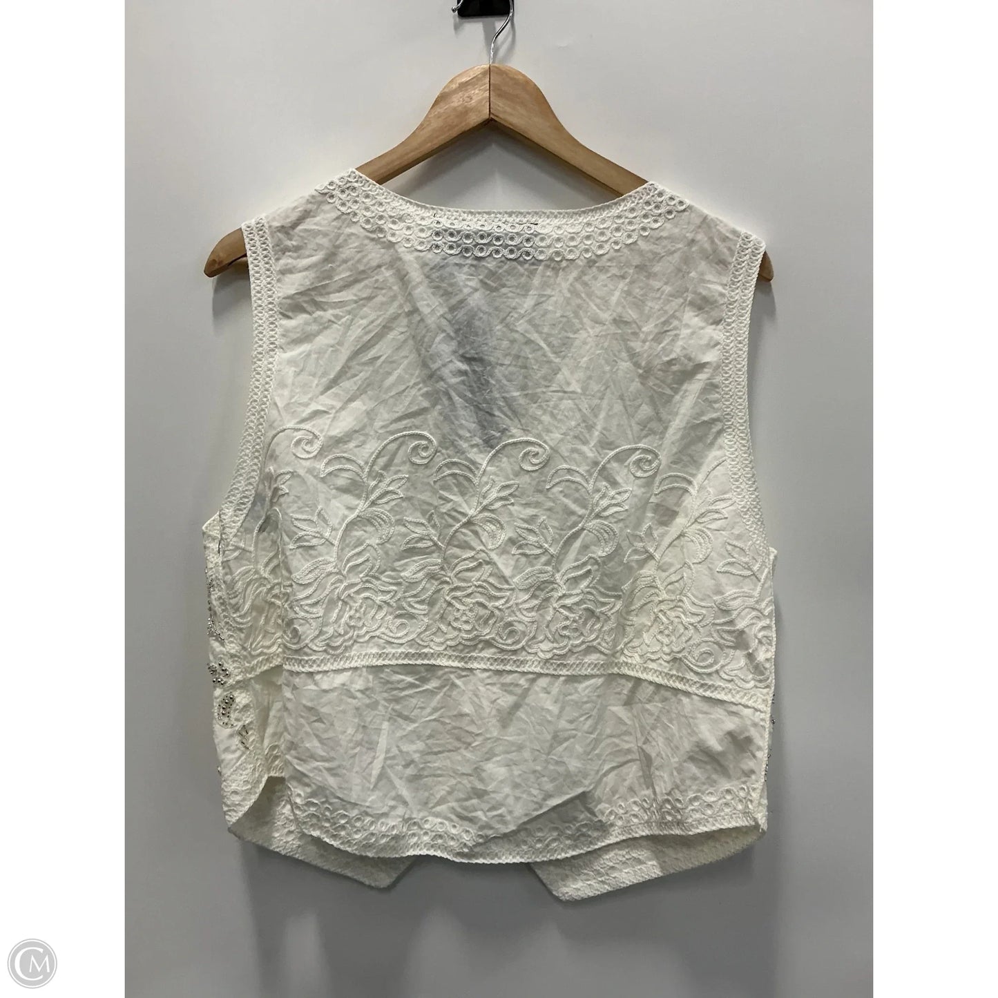 Top Sleeveless By Clothes Mentor In White, Size: L