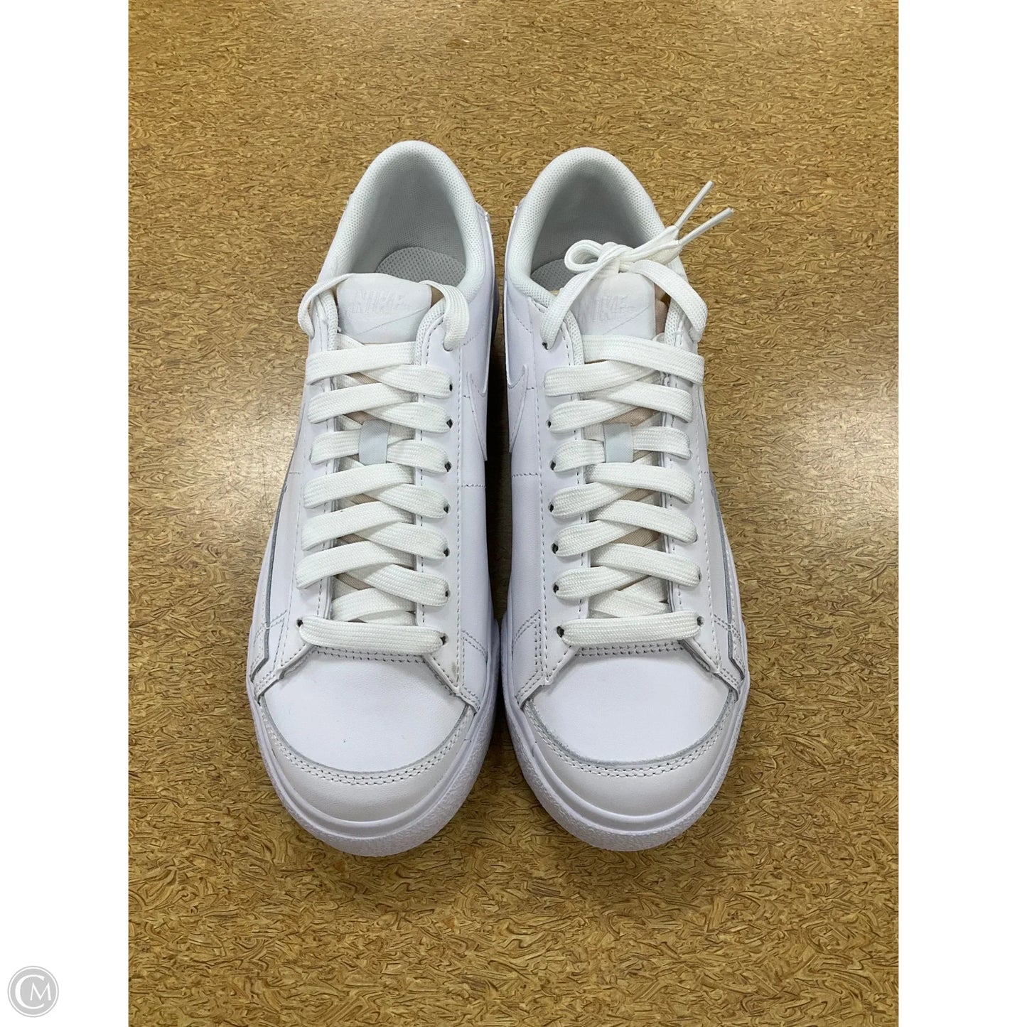 Shoes Sneakers By Nike In White, Size: 7.5