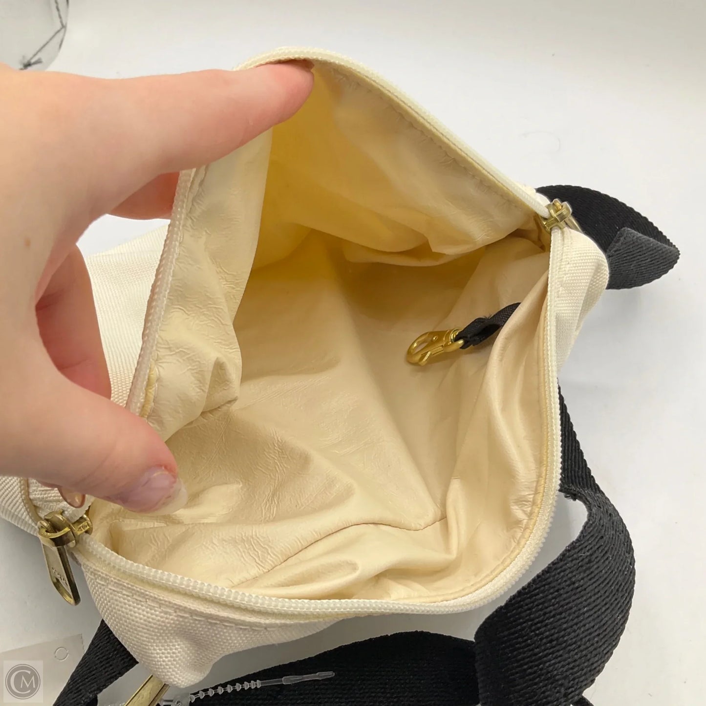 Belt Bag By Cmb, Size: Small