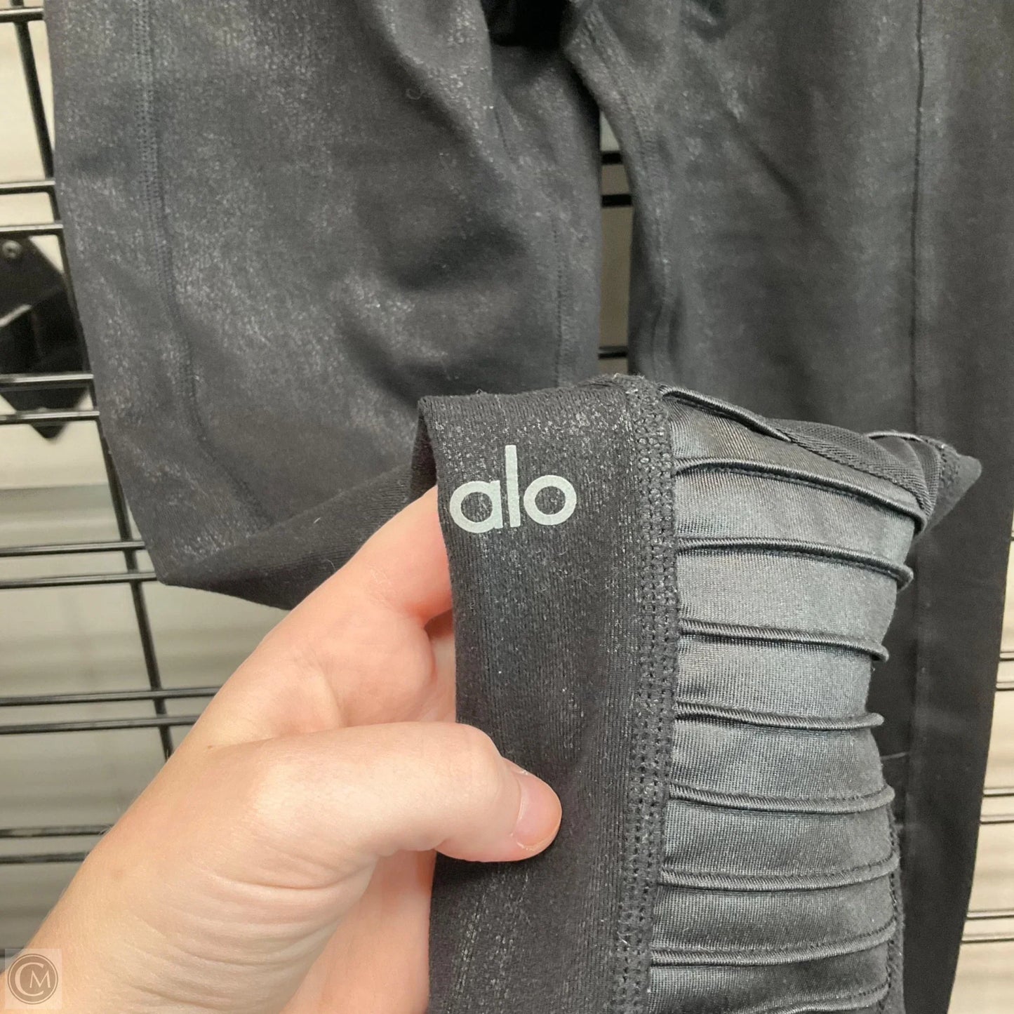 Athletic Leggings By Alo In Black, Size: S