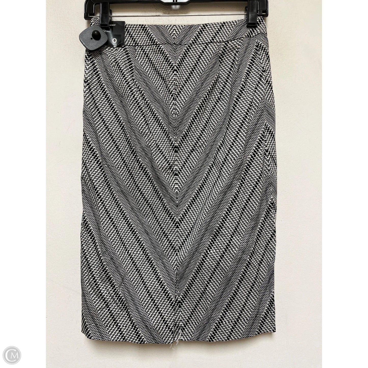 Skirt Mini & Short By Limited In Black & White, Size: 0