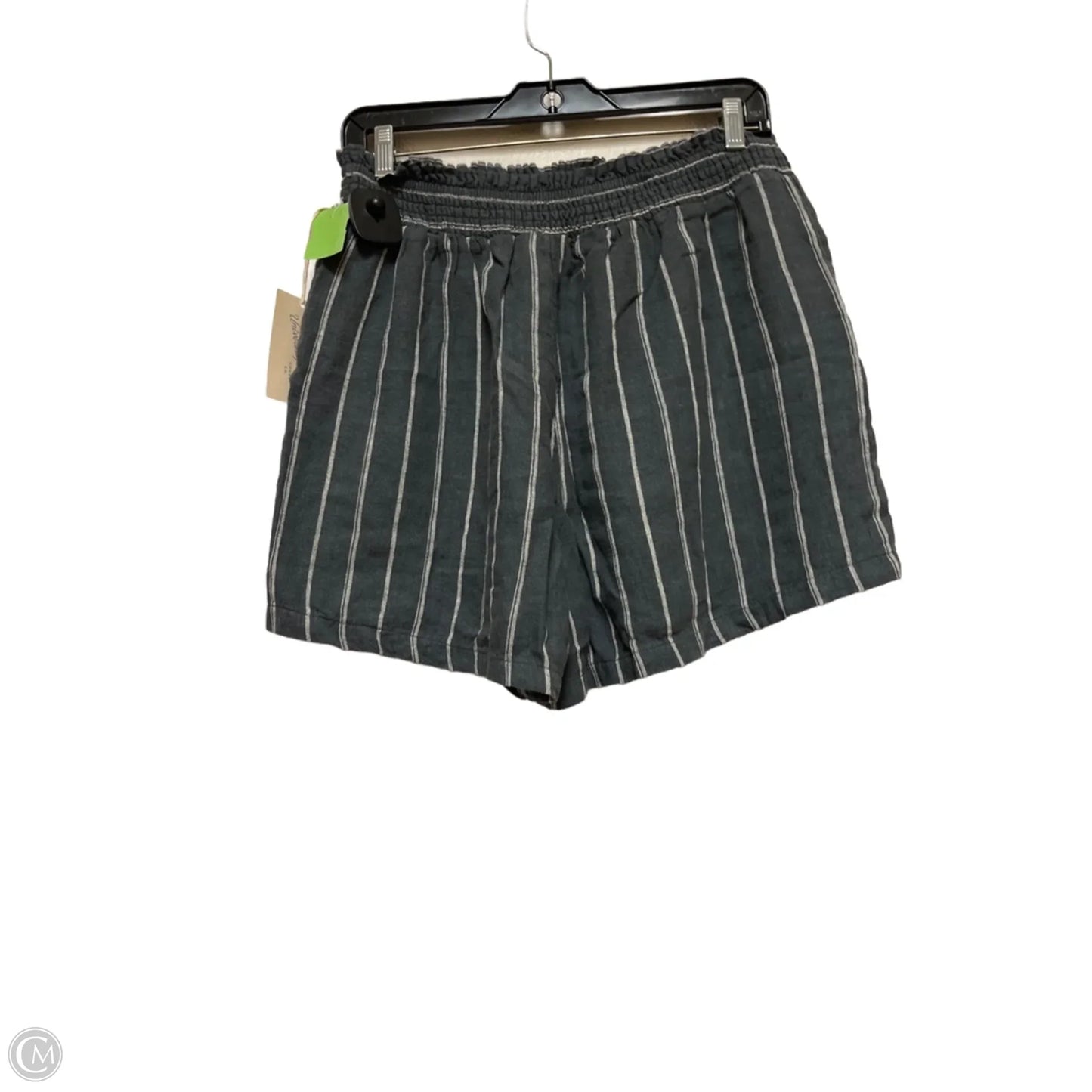 Shorts By Universal Thread In Striped Pattern, Size: M