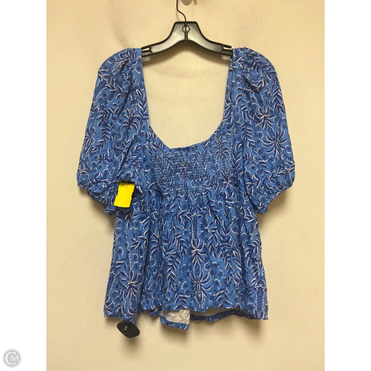 Top Short Sleeve Designer By Lilly Pulitzer In Blue, Size: Xl