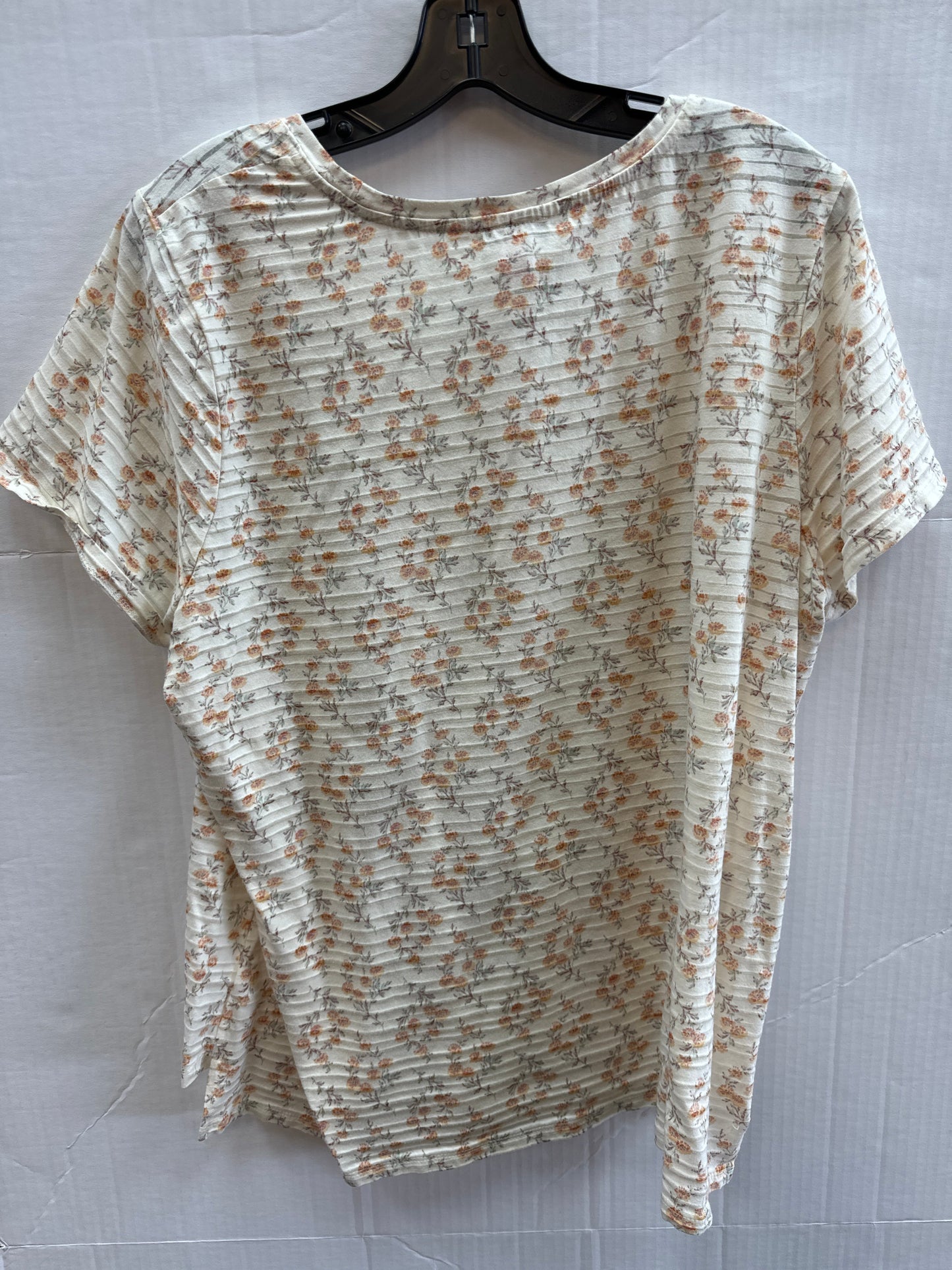 Top Short Sleeve By Vince Camuto Size: 3x