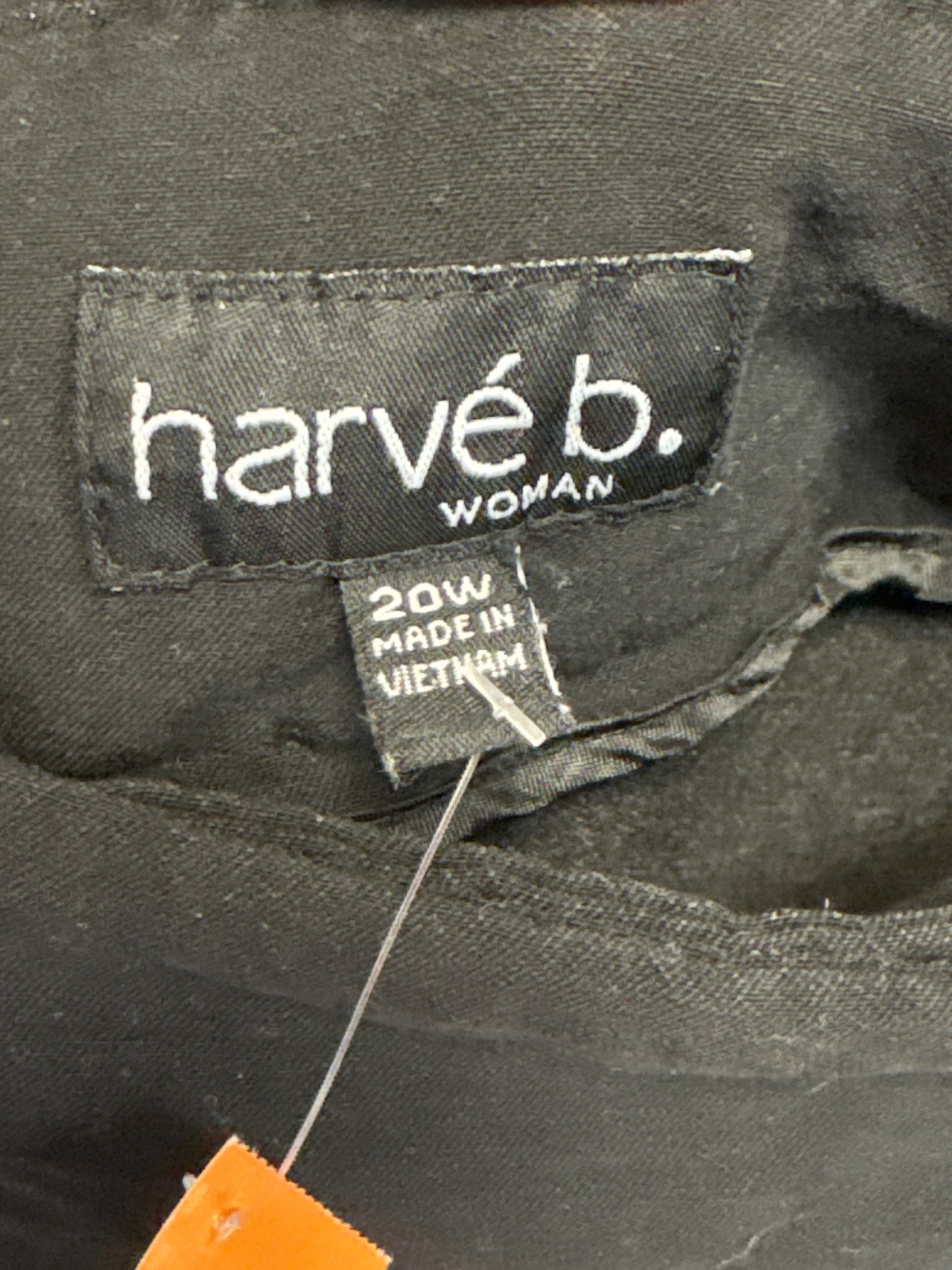 Capris By Harve Bernard Size: 1x