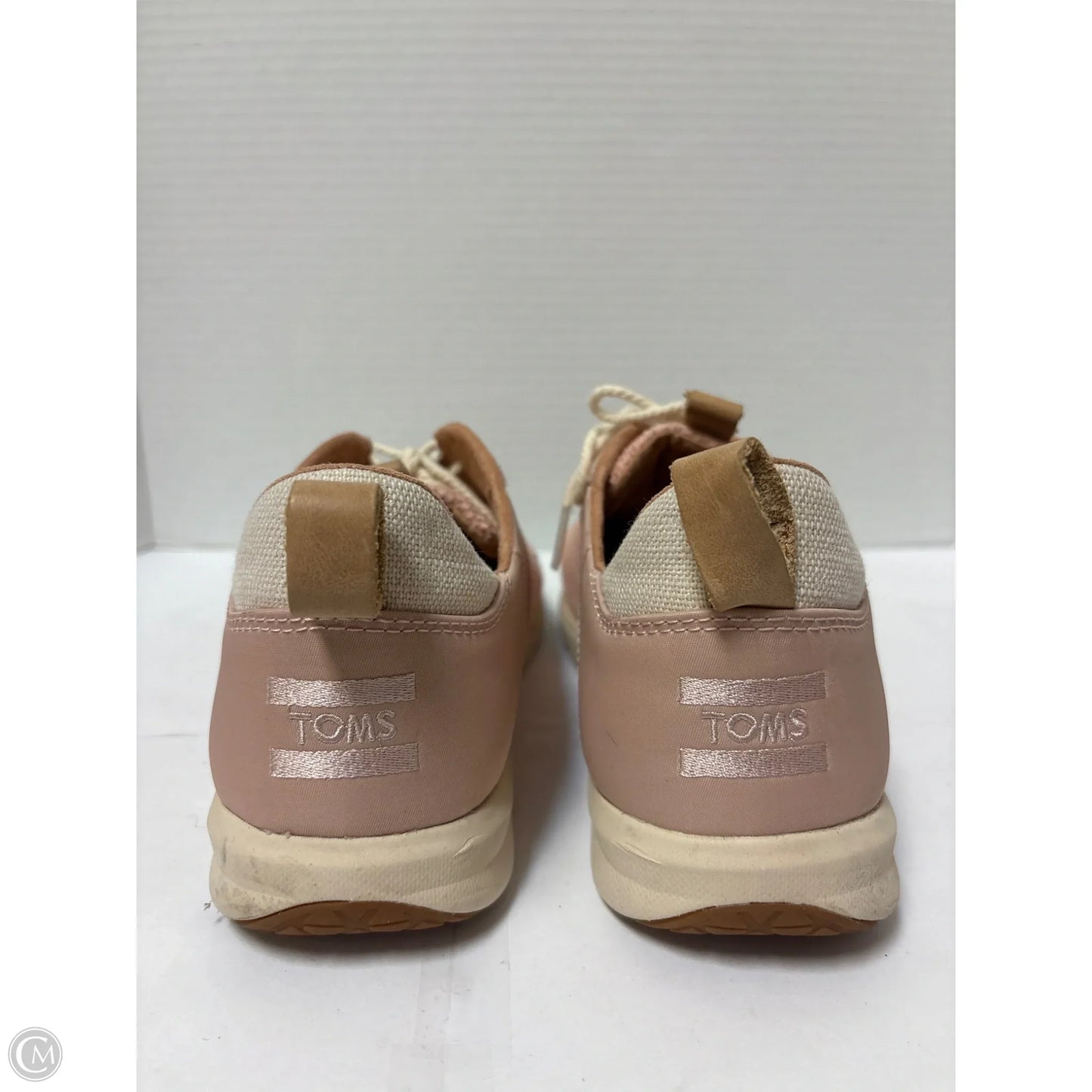 Shoes Sneakers By Toms In Pink, Size: 9.5