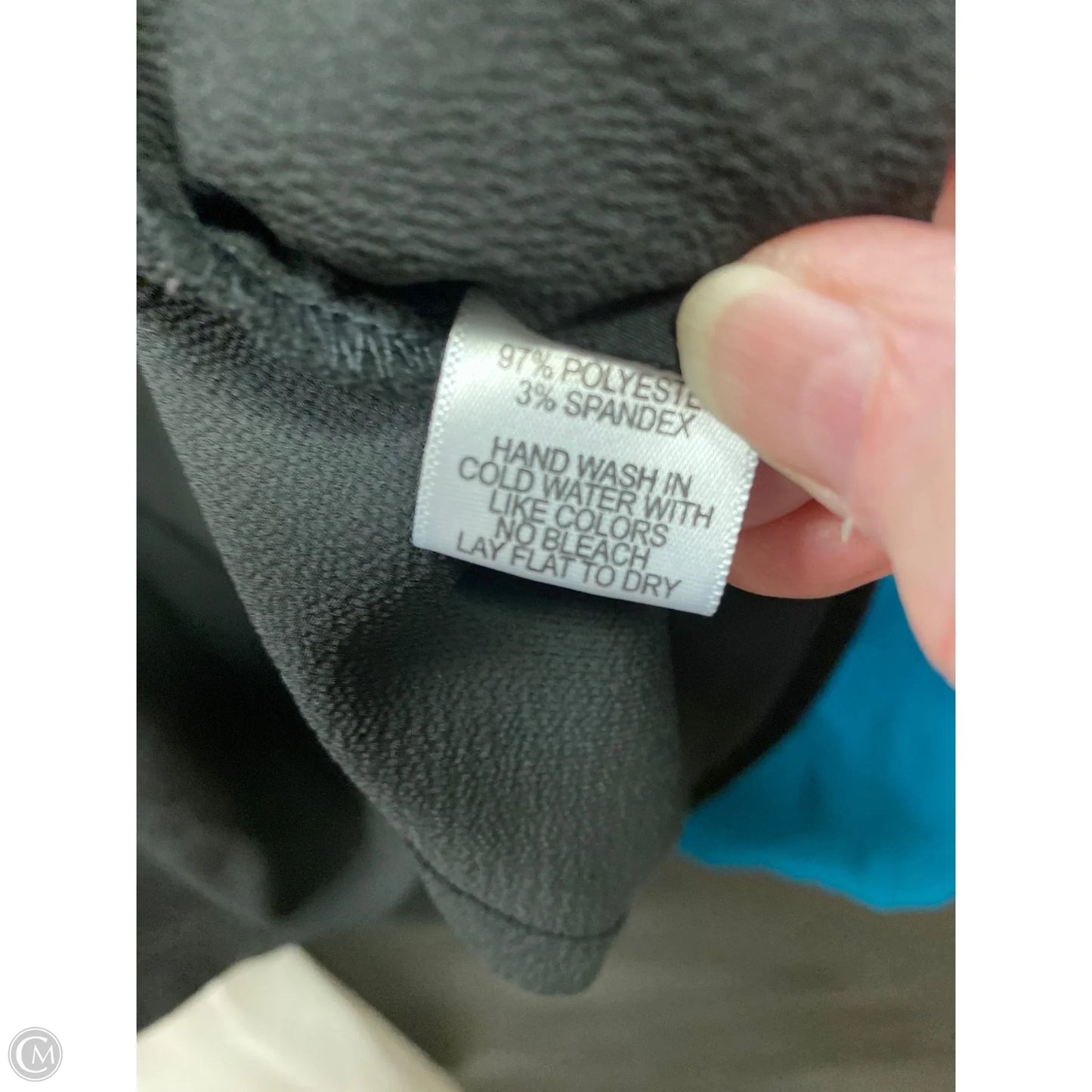 Top Long Sleeve By Gibson In Black, Size: L