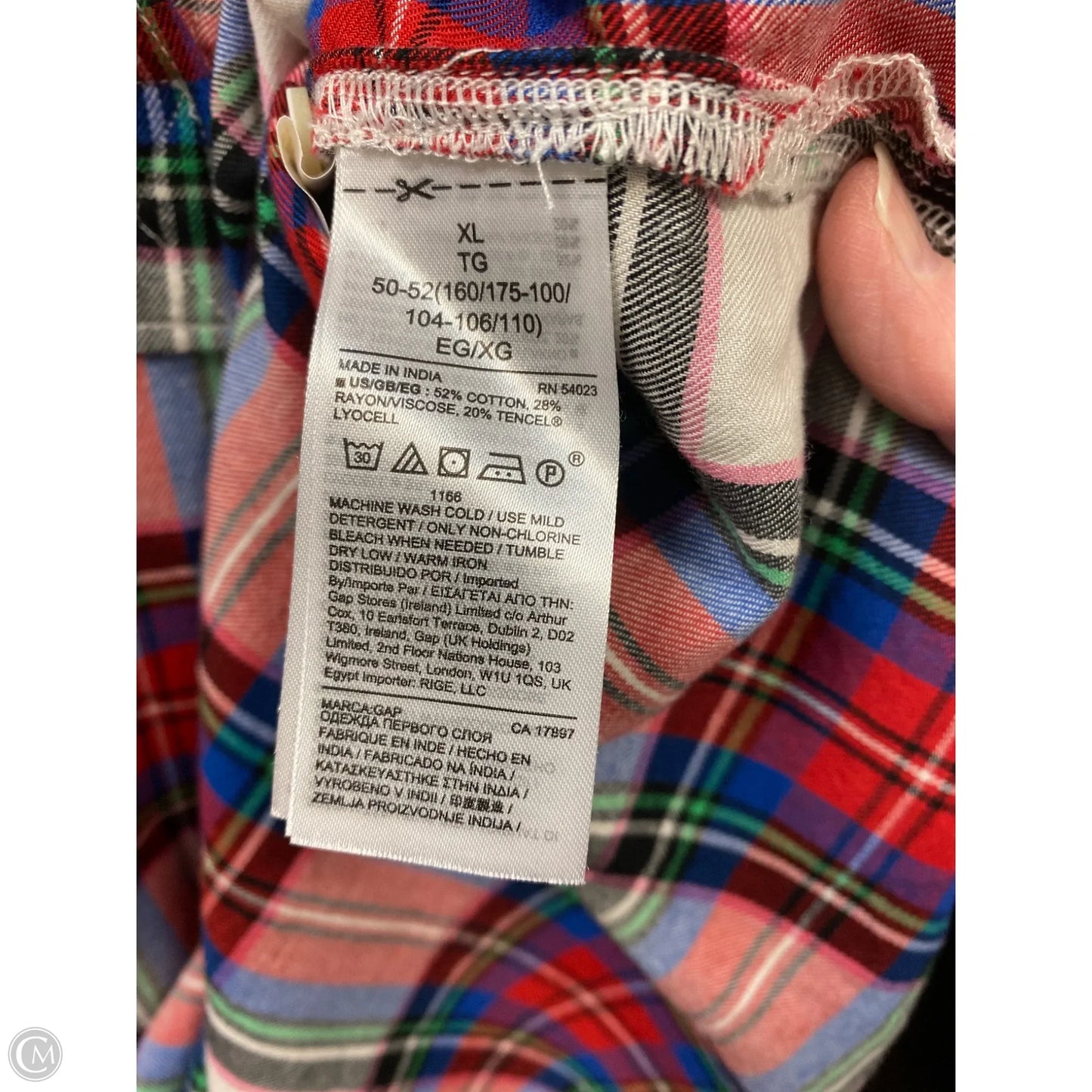 Top Long Sleeve By Gap In Red, Size: Xl