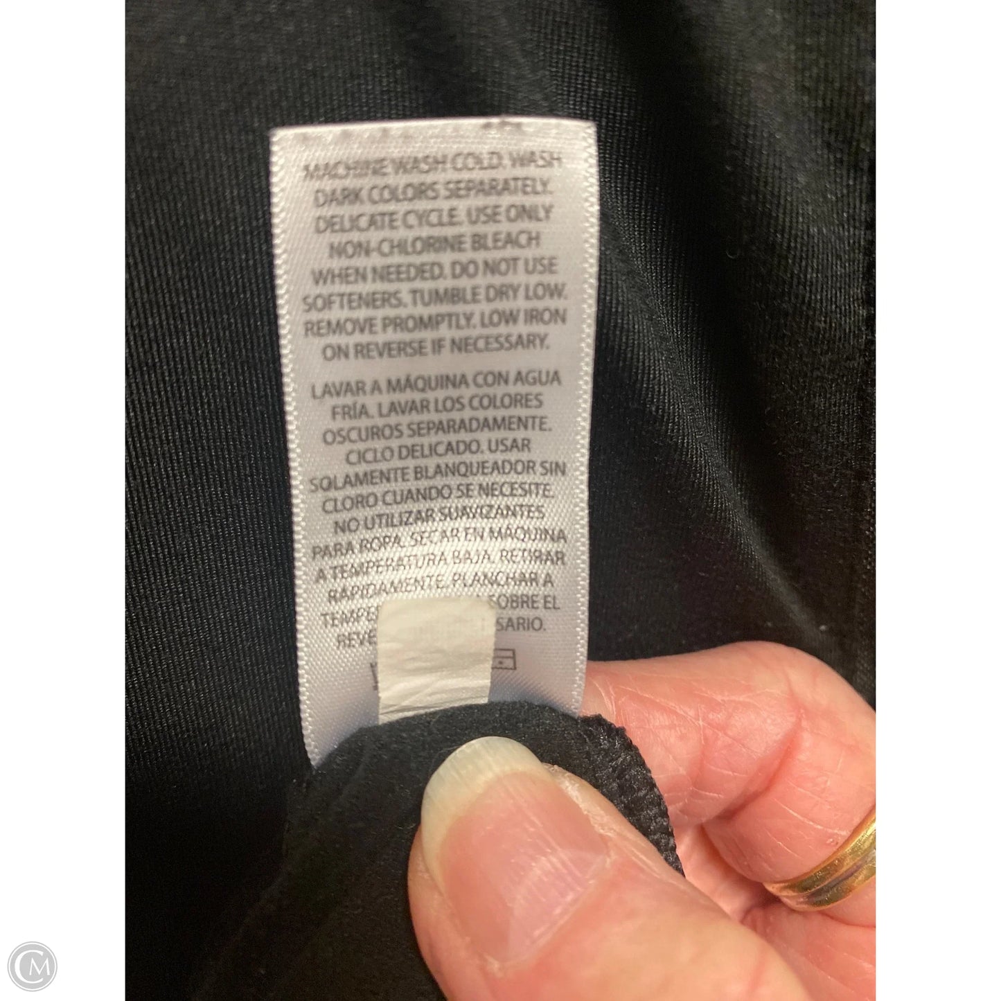 Athletic Top Long Sleeve Collar By Danskin In Black, Size: Xs