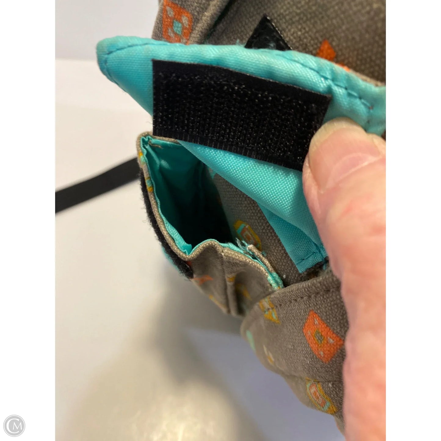 Crossbody By Kavu, Size: Medium