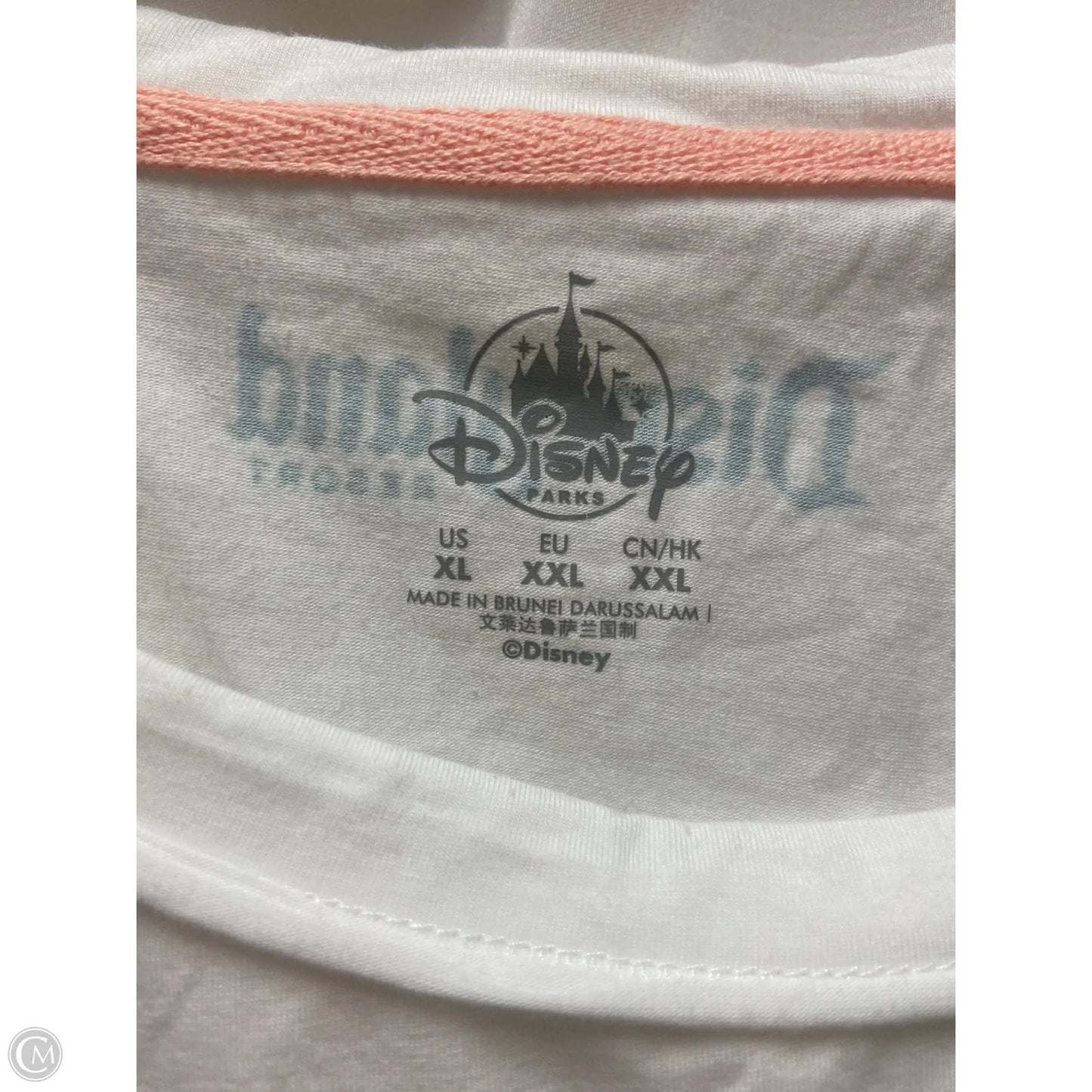 Top Short Sleeve By Disney In White, Size: Xl