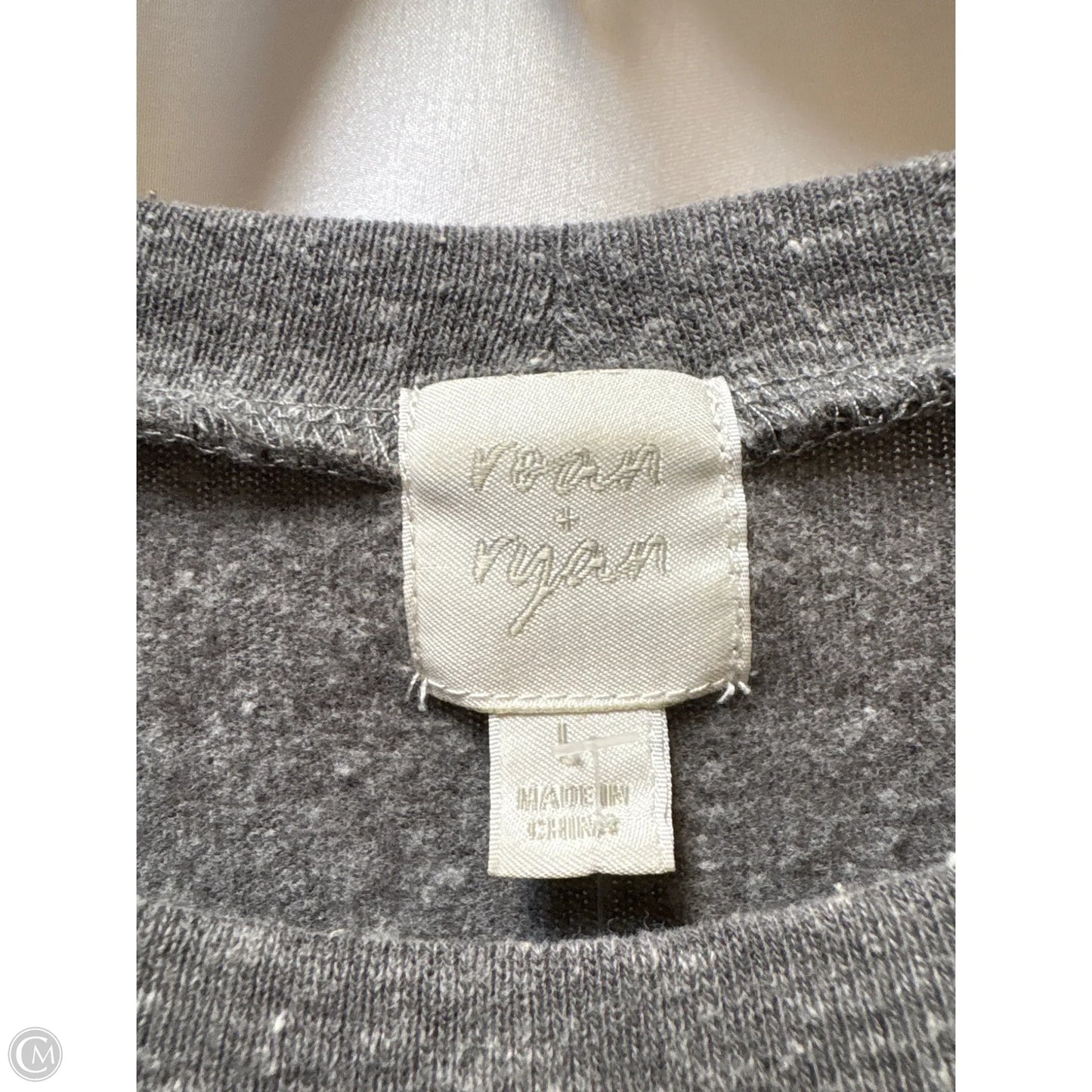 Top Long Sleeve By Clothes Mentor In Grey, Size: L