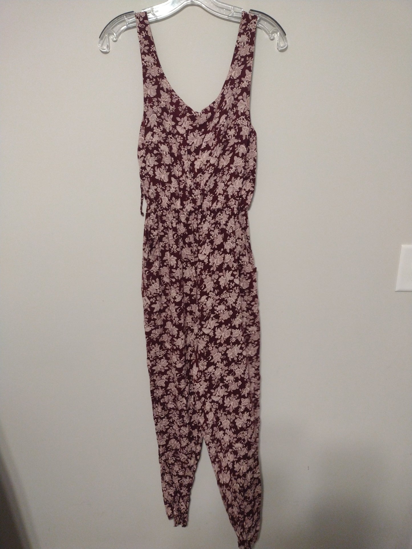 Jumpsuit By Forever 21 Size: S