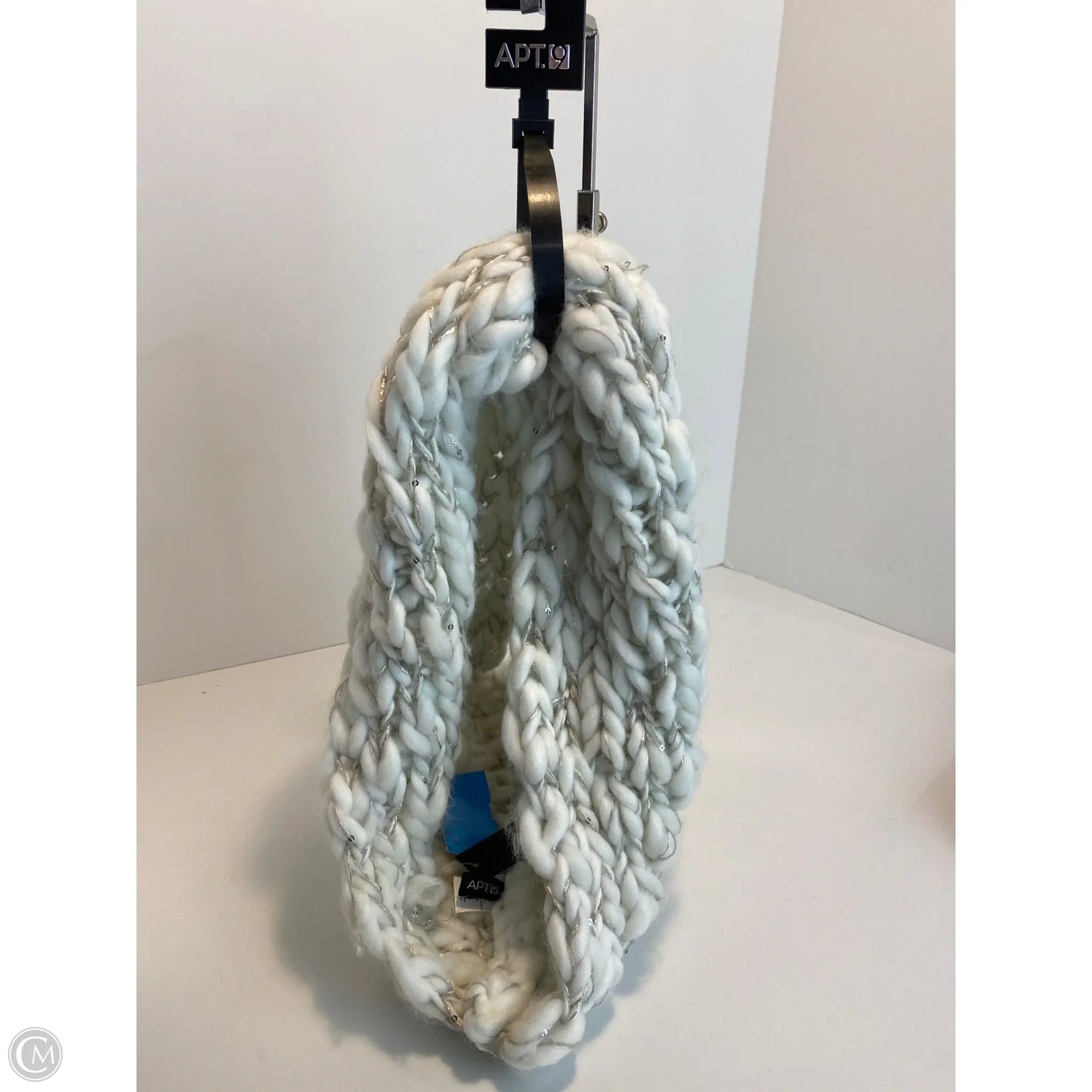 Scarf Infinity By Apt 9