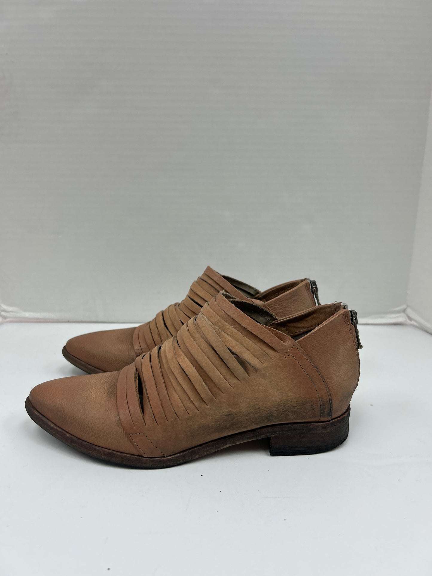 Boots Ankle Flats By Free People Size: 6.5