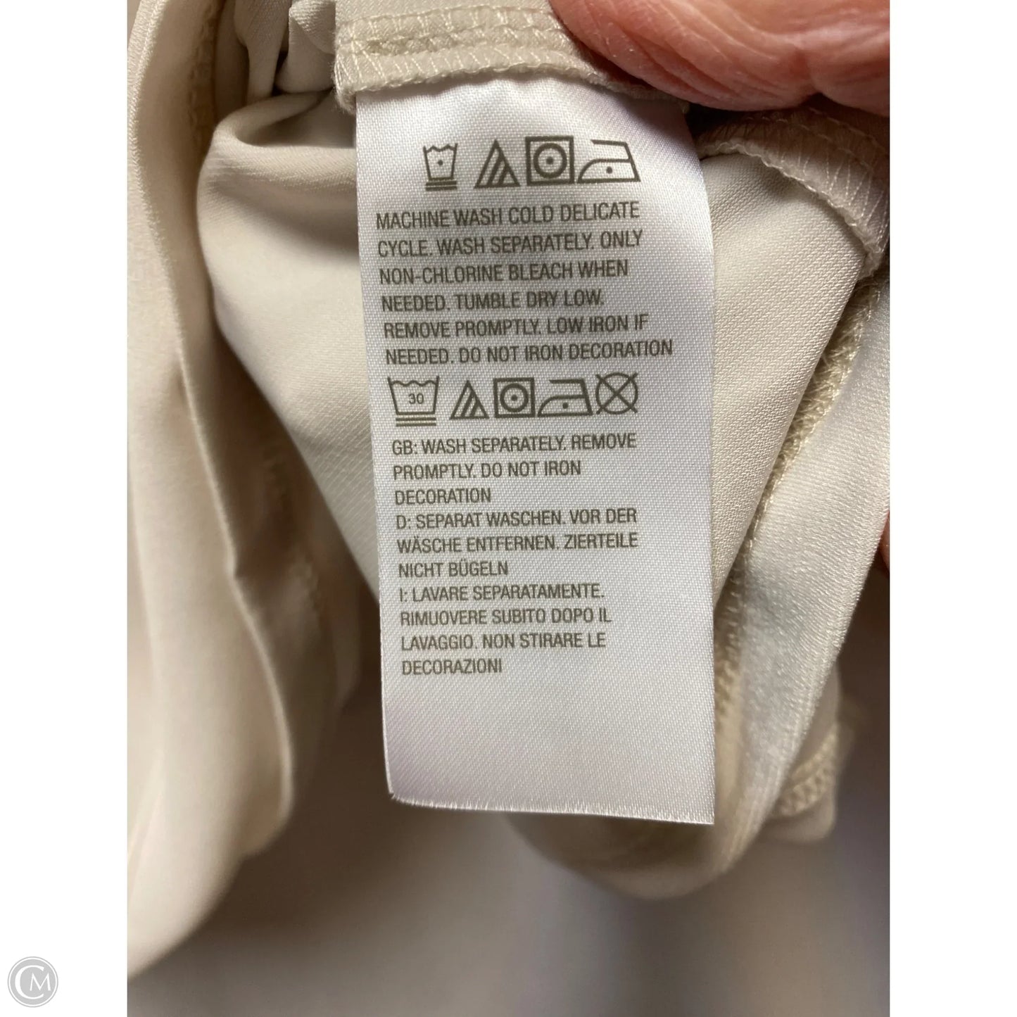 Top Long Sleeve By Susan Graver In Cream, Size: 1x