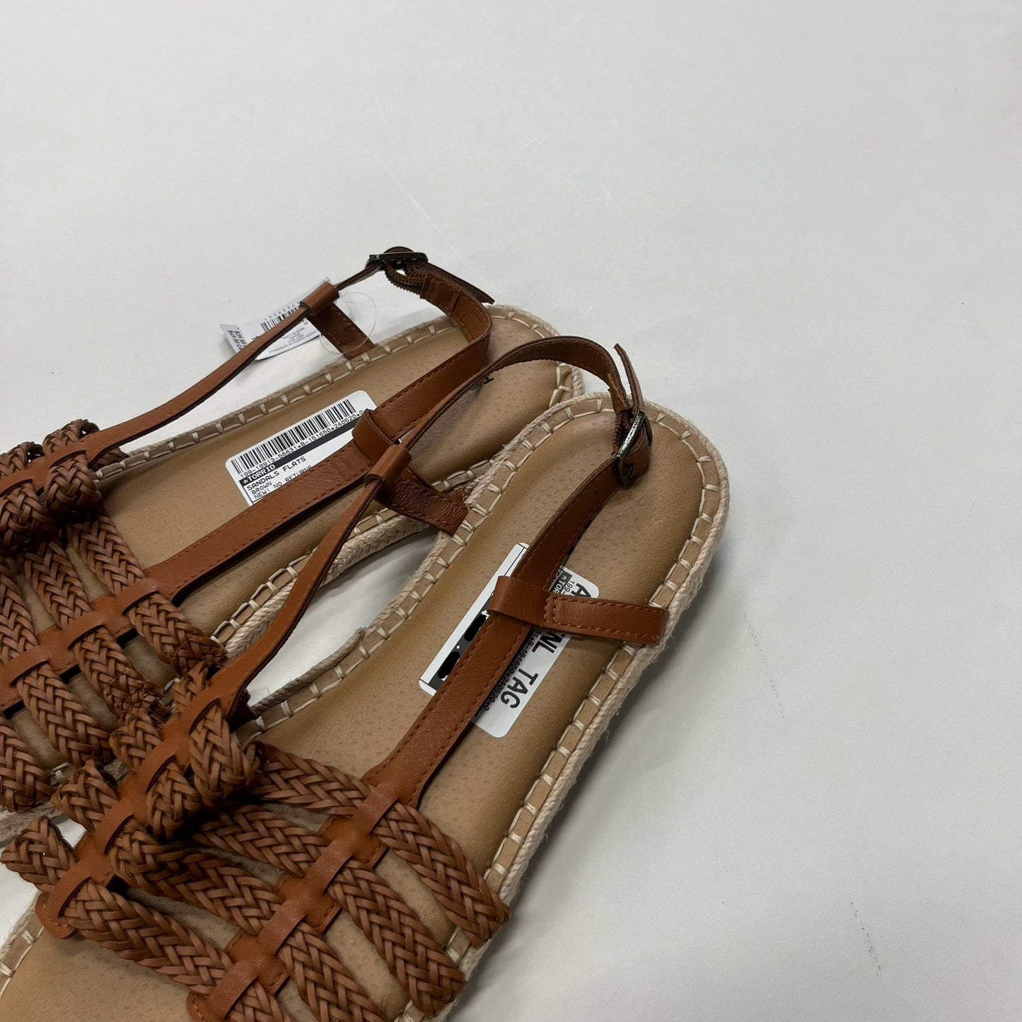 Sandals Flats By Torrid Size: 12