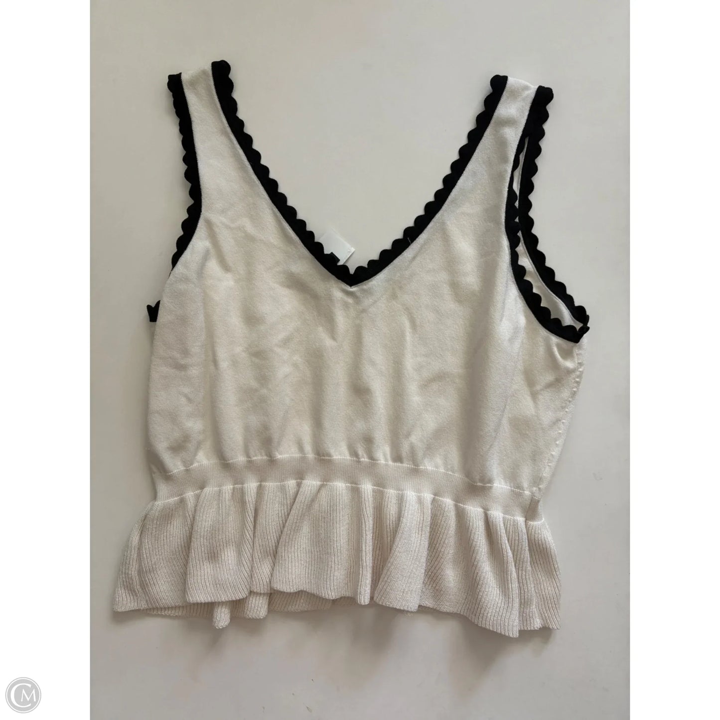 Sweater Short Sleeve By Express In Cream, Size: Xl