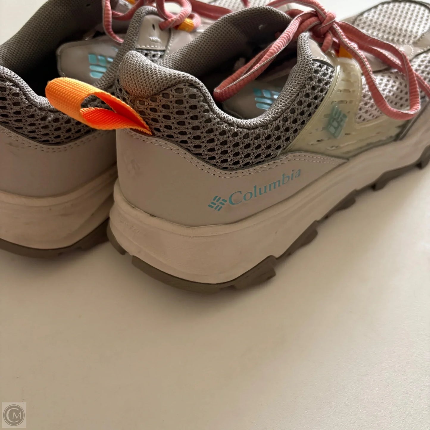 Shoes Athletic By Columbia In Taupe, Size: 9.5