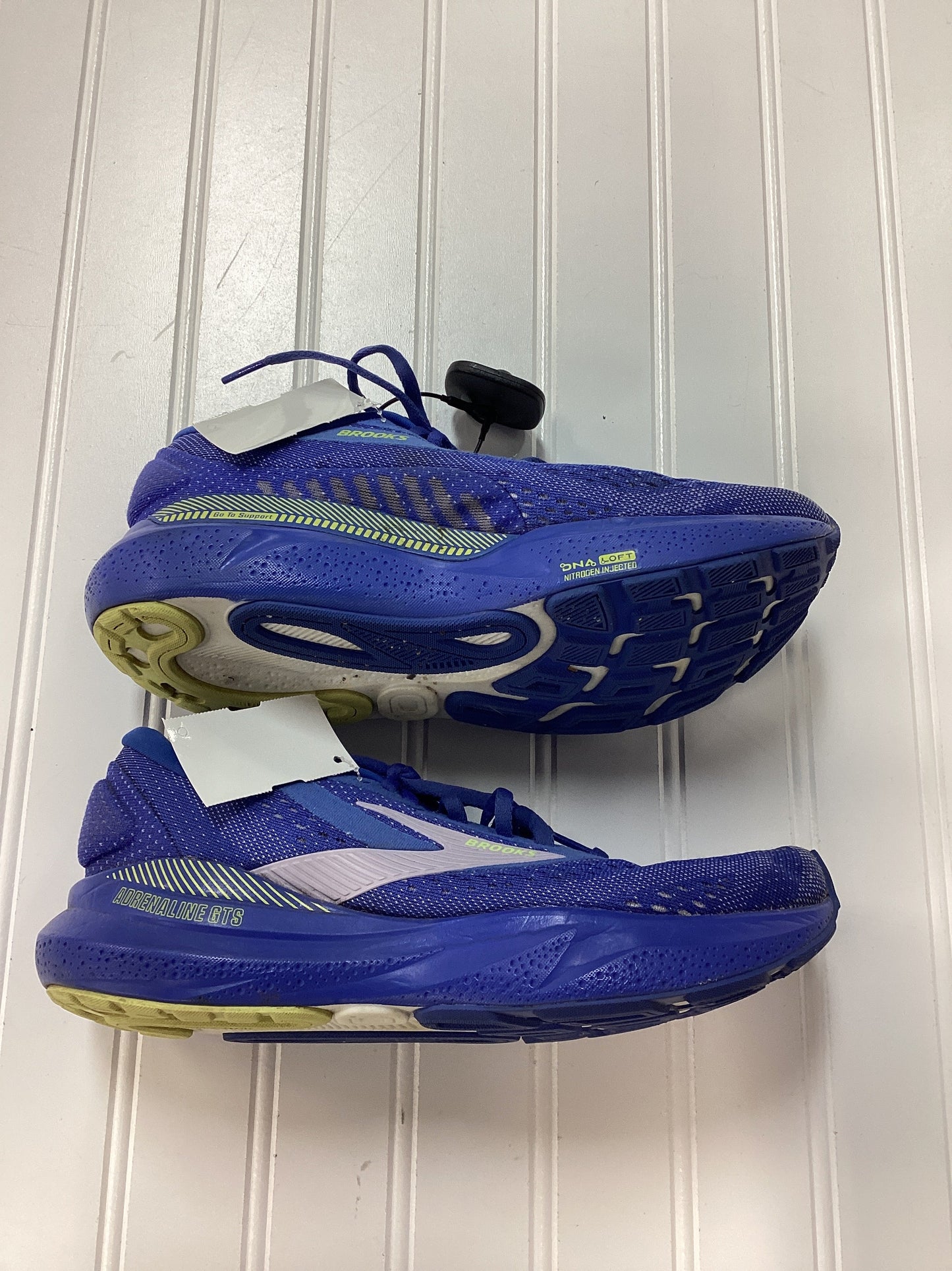 Shoes Athletic By Brooks In Blue, Size:7.5
