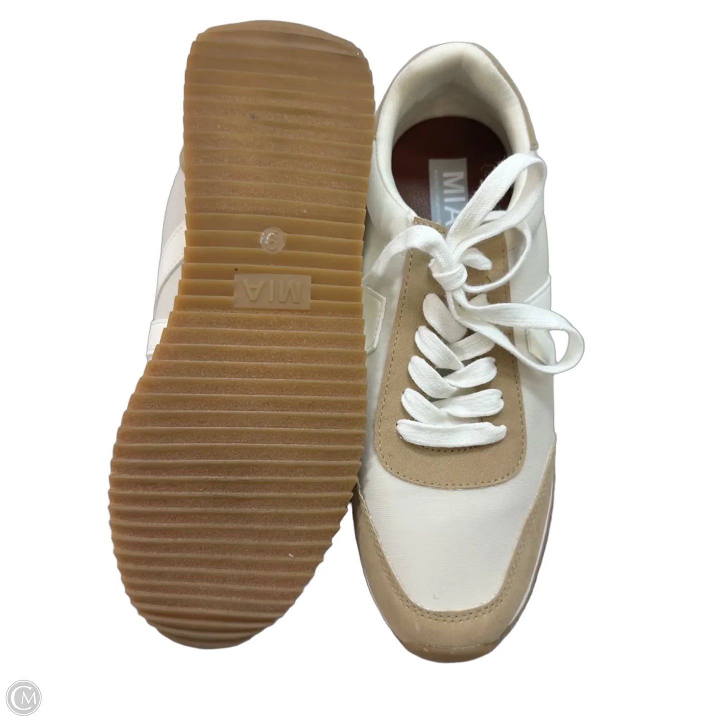Shoes Sneakers By Mia In White, Size: 9