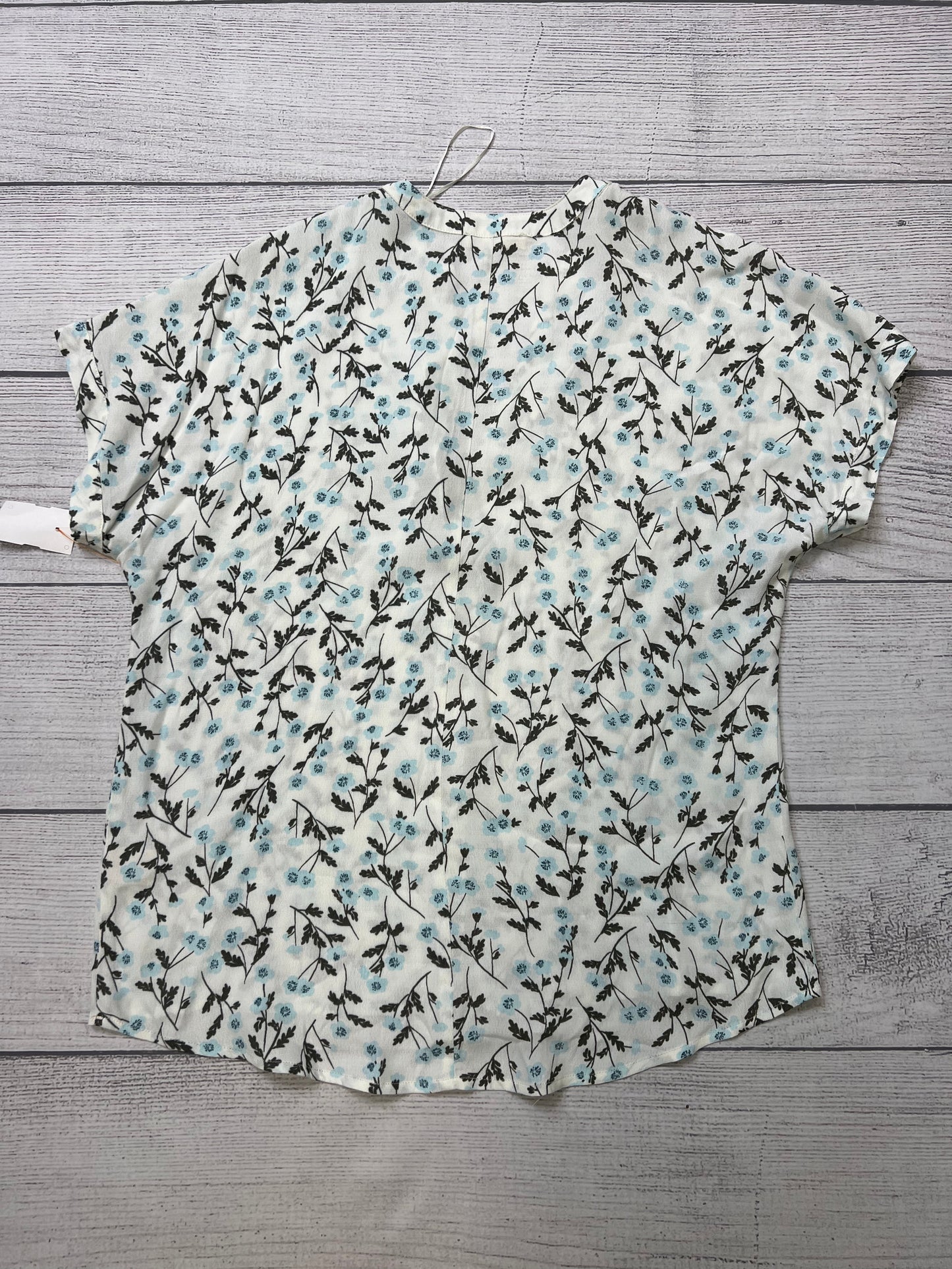 Top Short Sleeve By Lovestitch Size: S