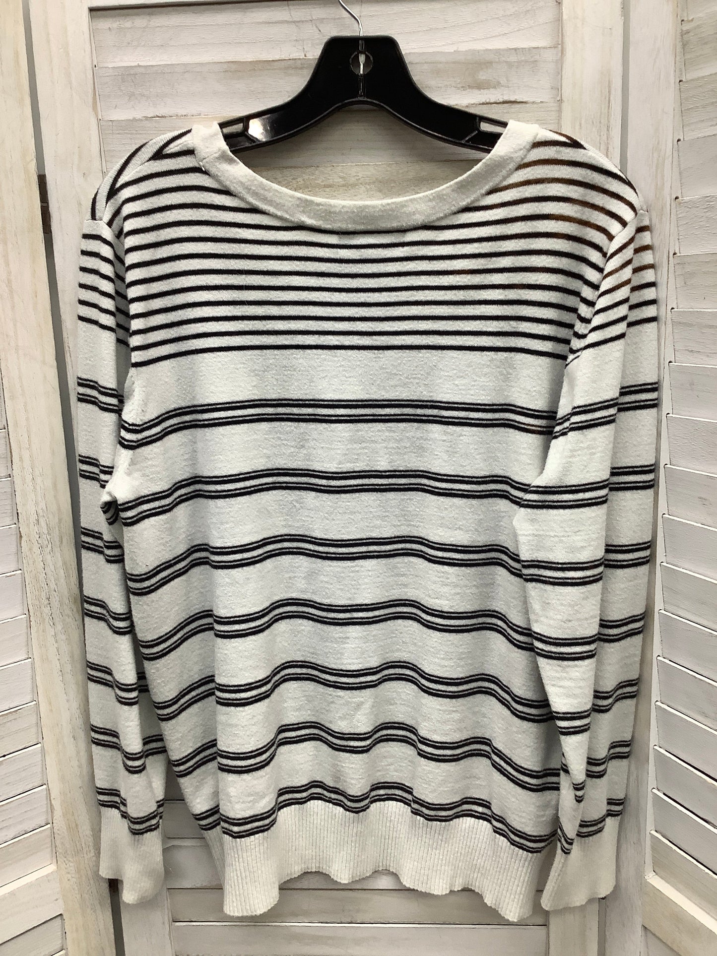 Sweater By Liz Claiborne Size: Xl